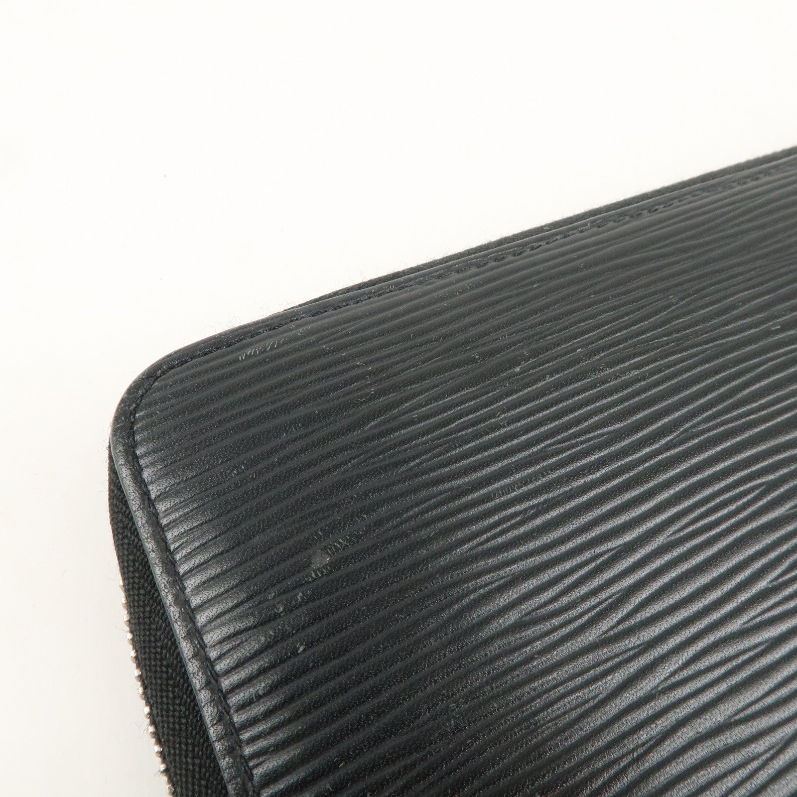 Louis Vuitton Epi Zippy Organizer Wallet Black Noir M63852