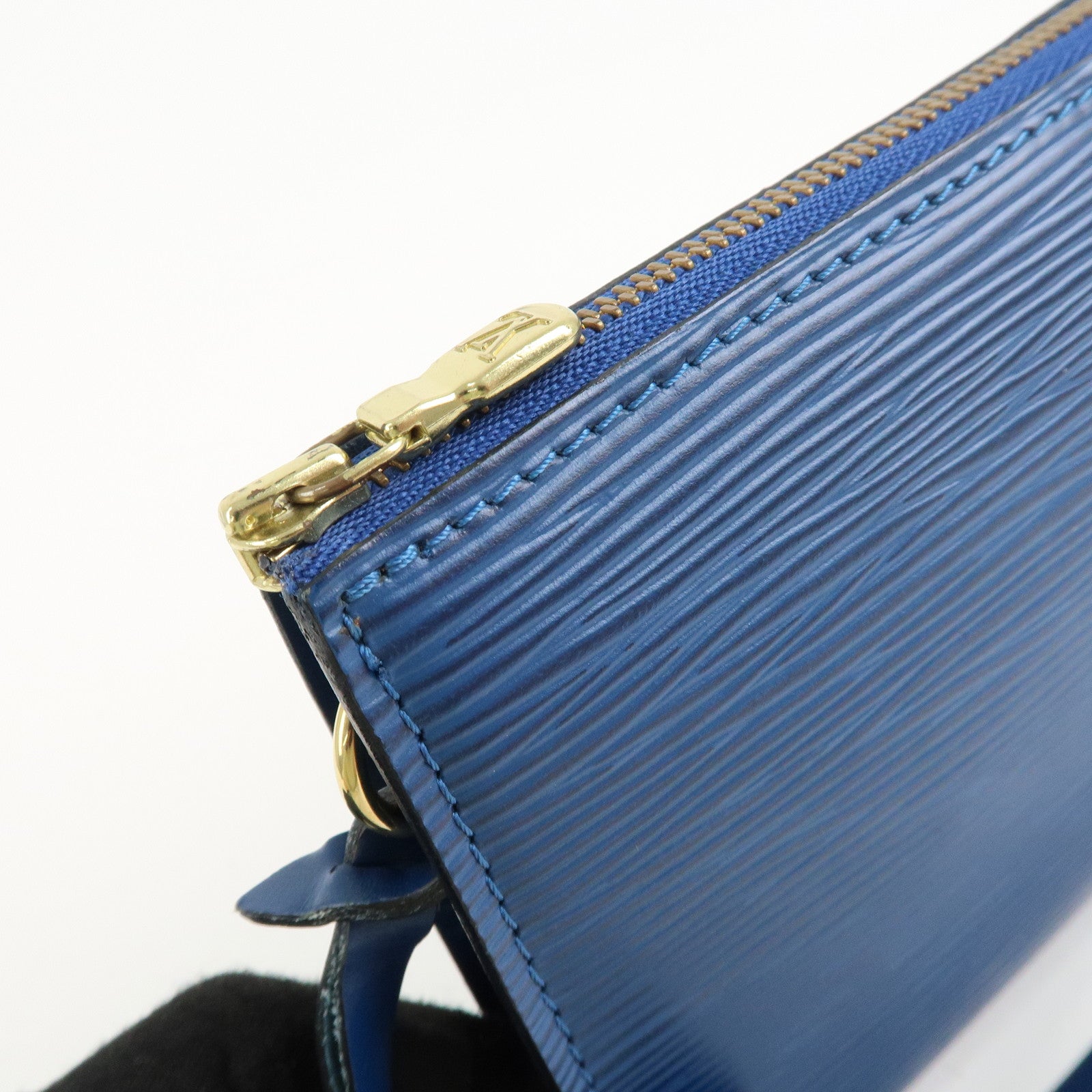 Louis Vuitton Epi Pochette Accessoires OldStyle Toledo Blue M52947 Used