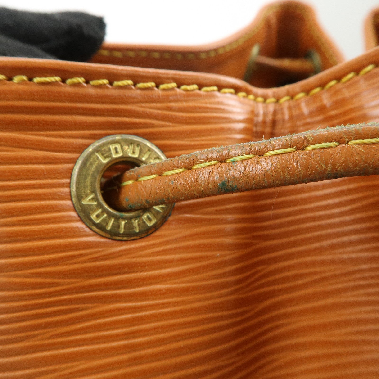 Louis Vuitton Epi Petit Noe Shoulder Bag Zipang Gold M44108 Used