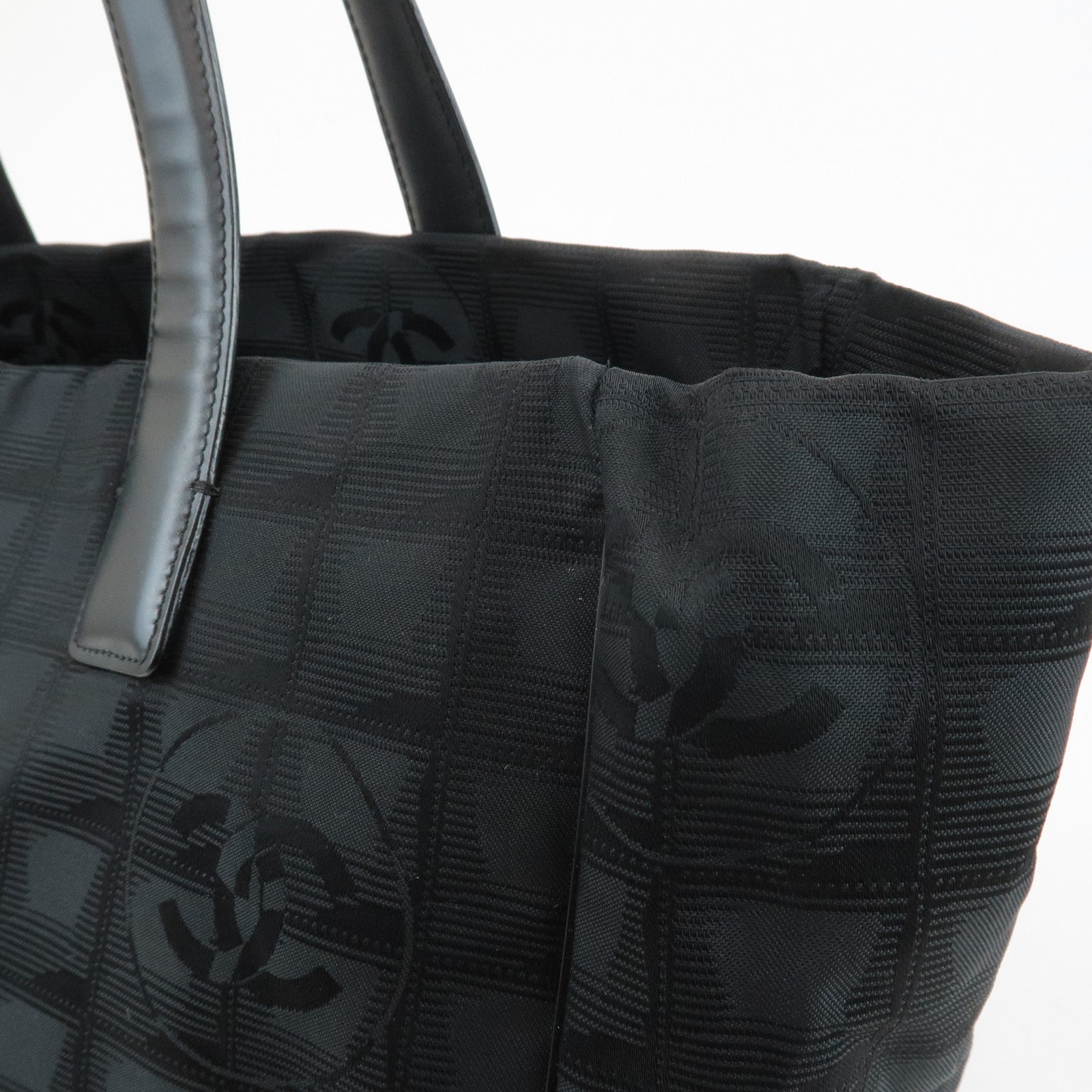 CHANEL New Travel Line Nylon Jacquard Leather Tote Bag A15991 Used