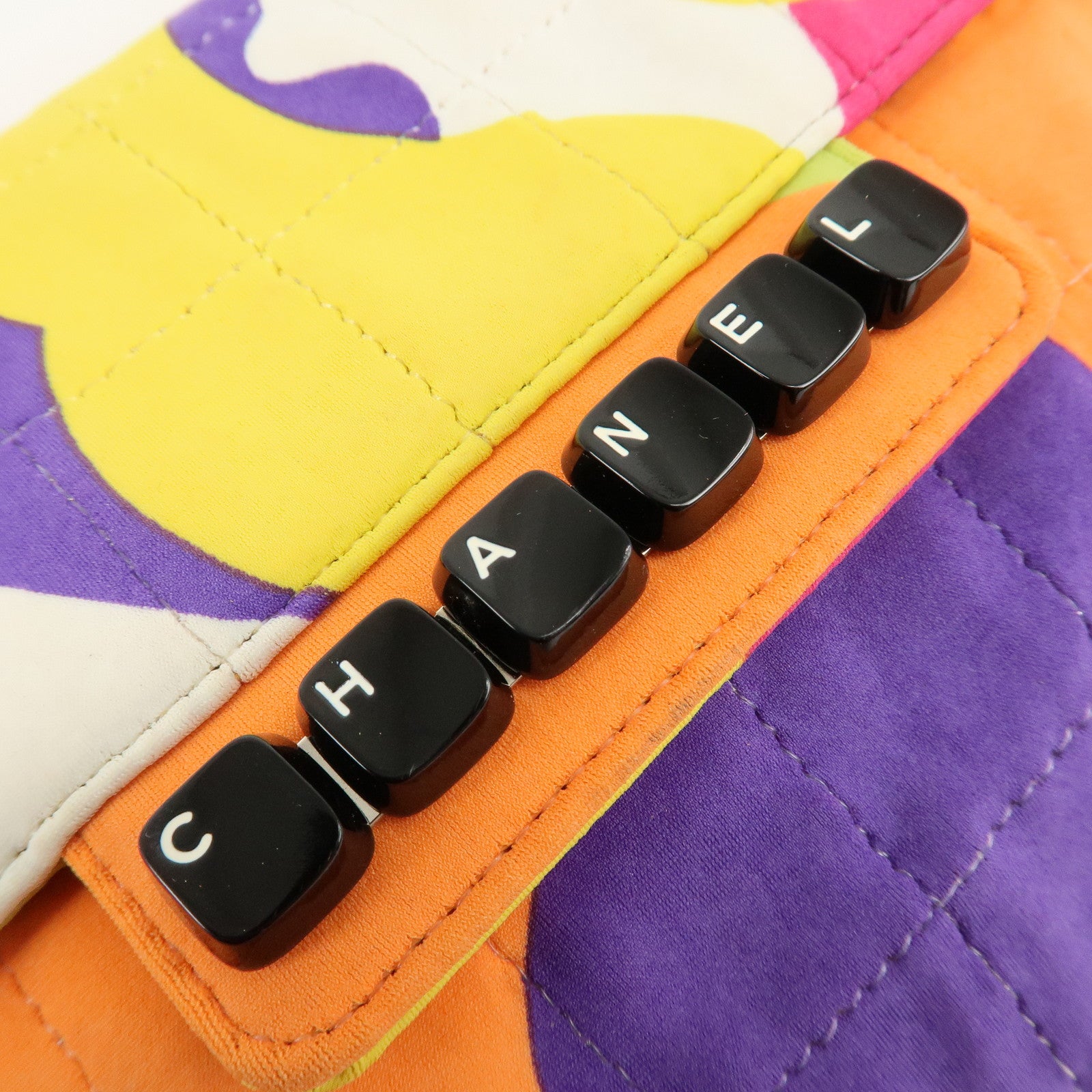 CHANEL Chocolate Bar Canvas Piano Chain Shoulder Bag Multi Color Used