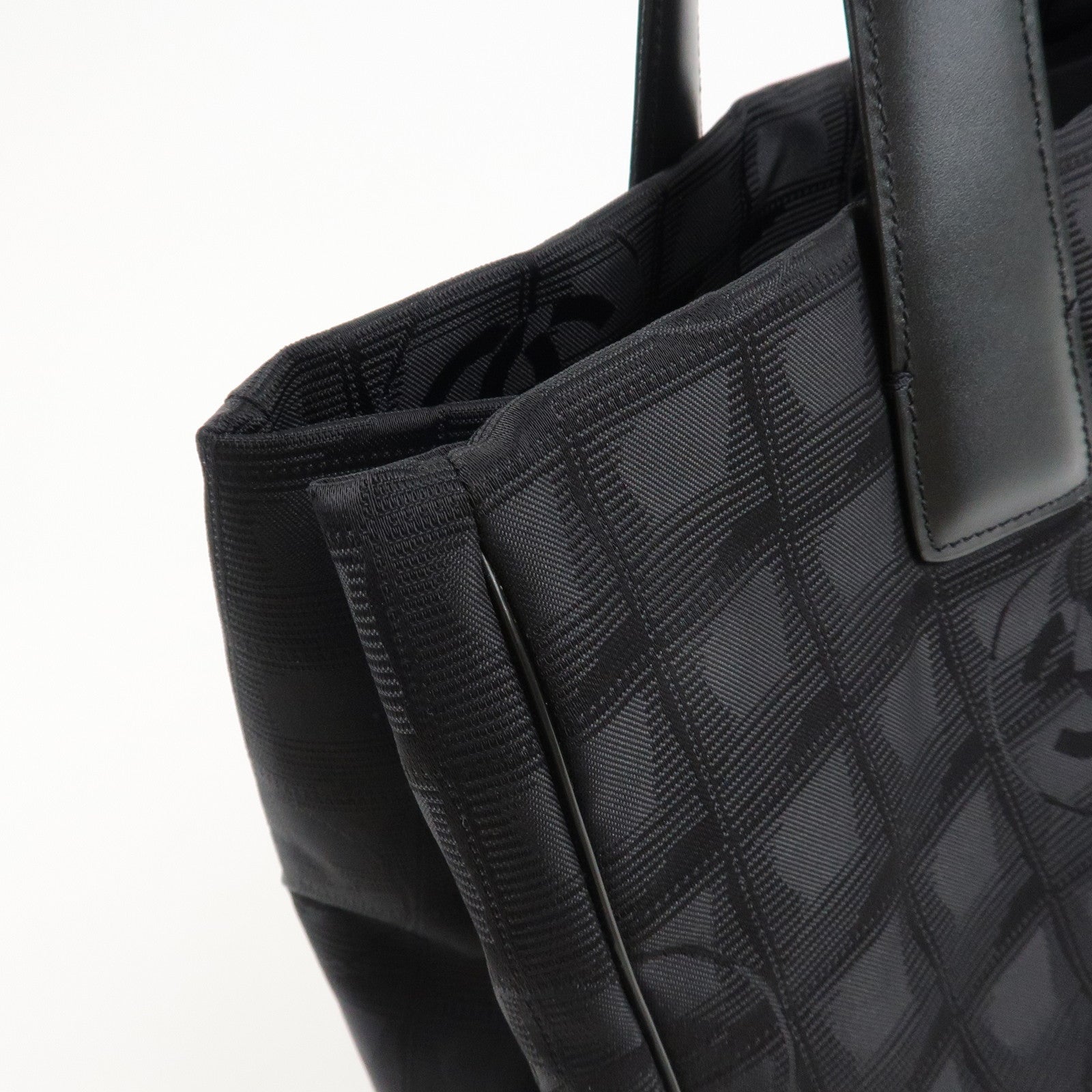 CHANEL New Travel Line Nylon Jacquard Leather Tote MM Black A15991 Used