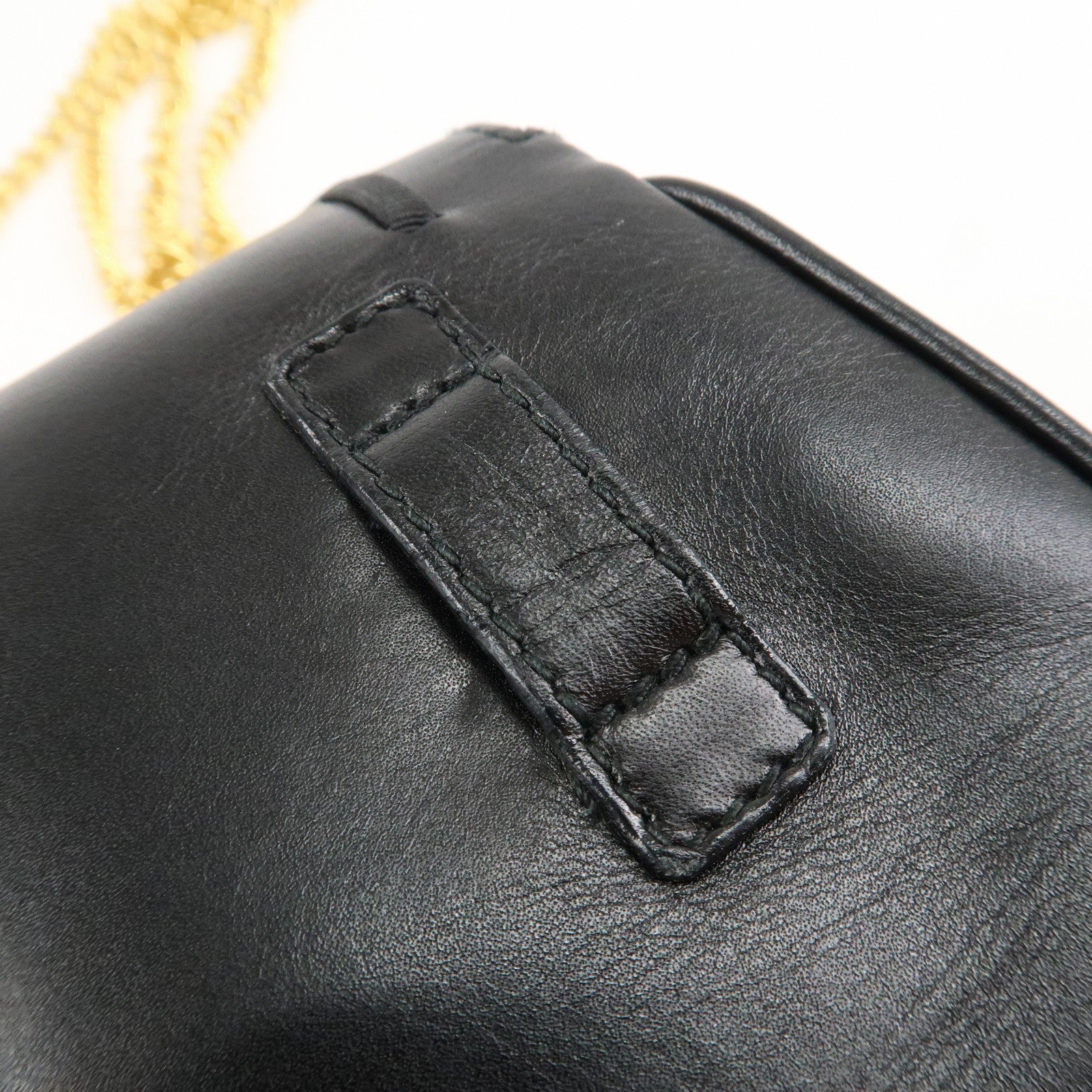 Ferragamo Varra Leather Chain Shouder Bag Gold Chain Black Used