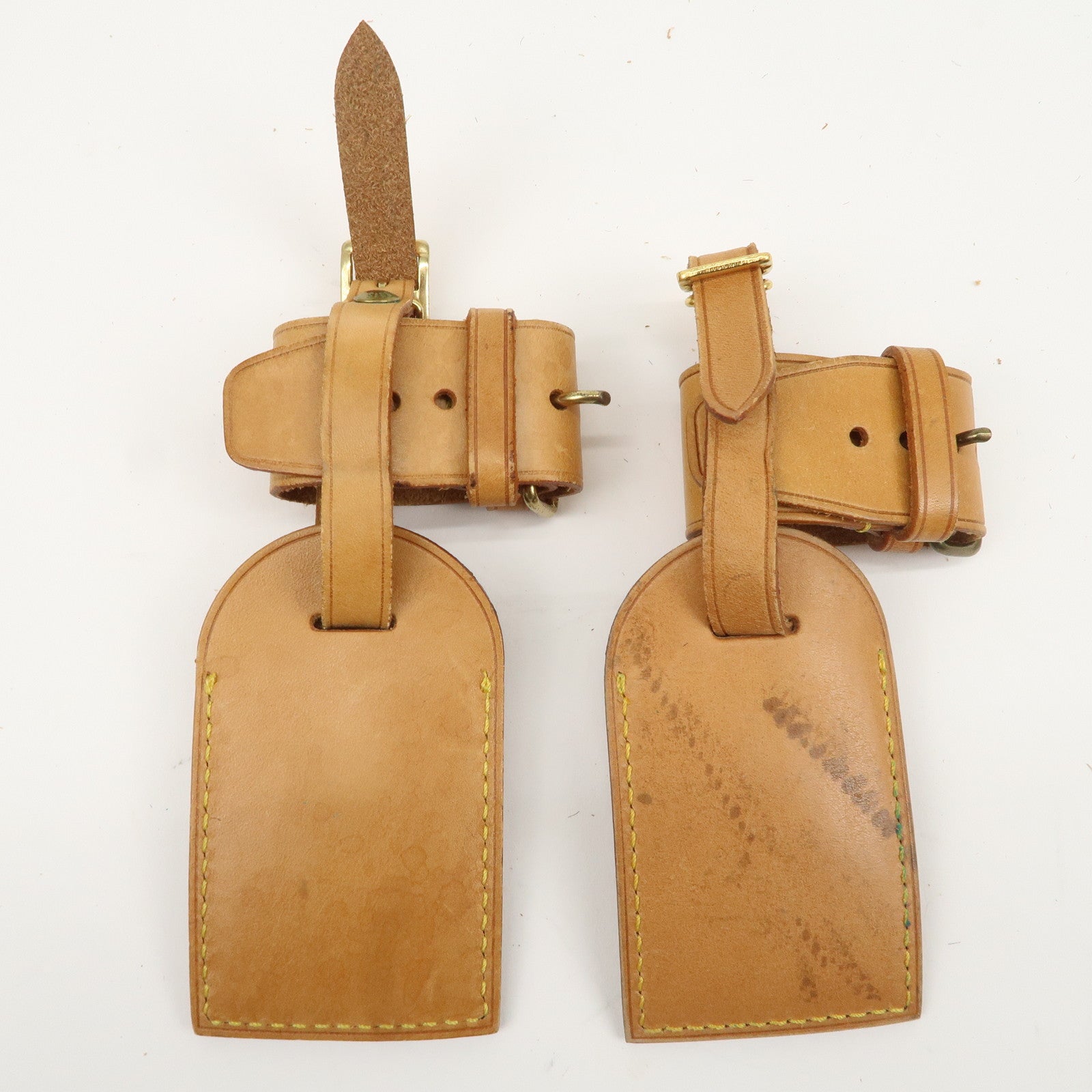 Louis Vuitton Set of 10 Leather Name Tag & Poignet Natural Used