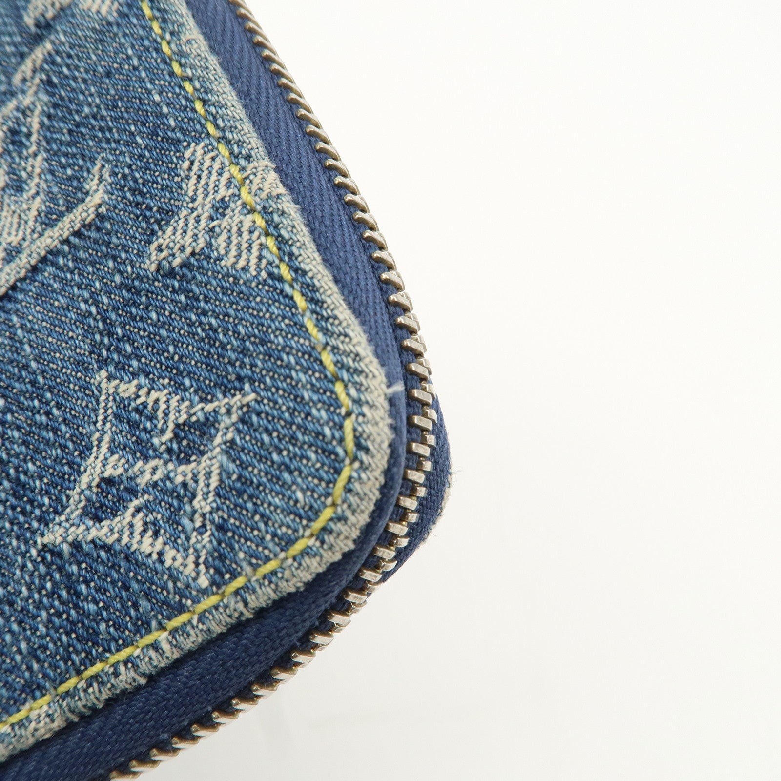 Louis Vuitton Monogram Denim Mini Zippy Wallet M95342 Blue Used