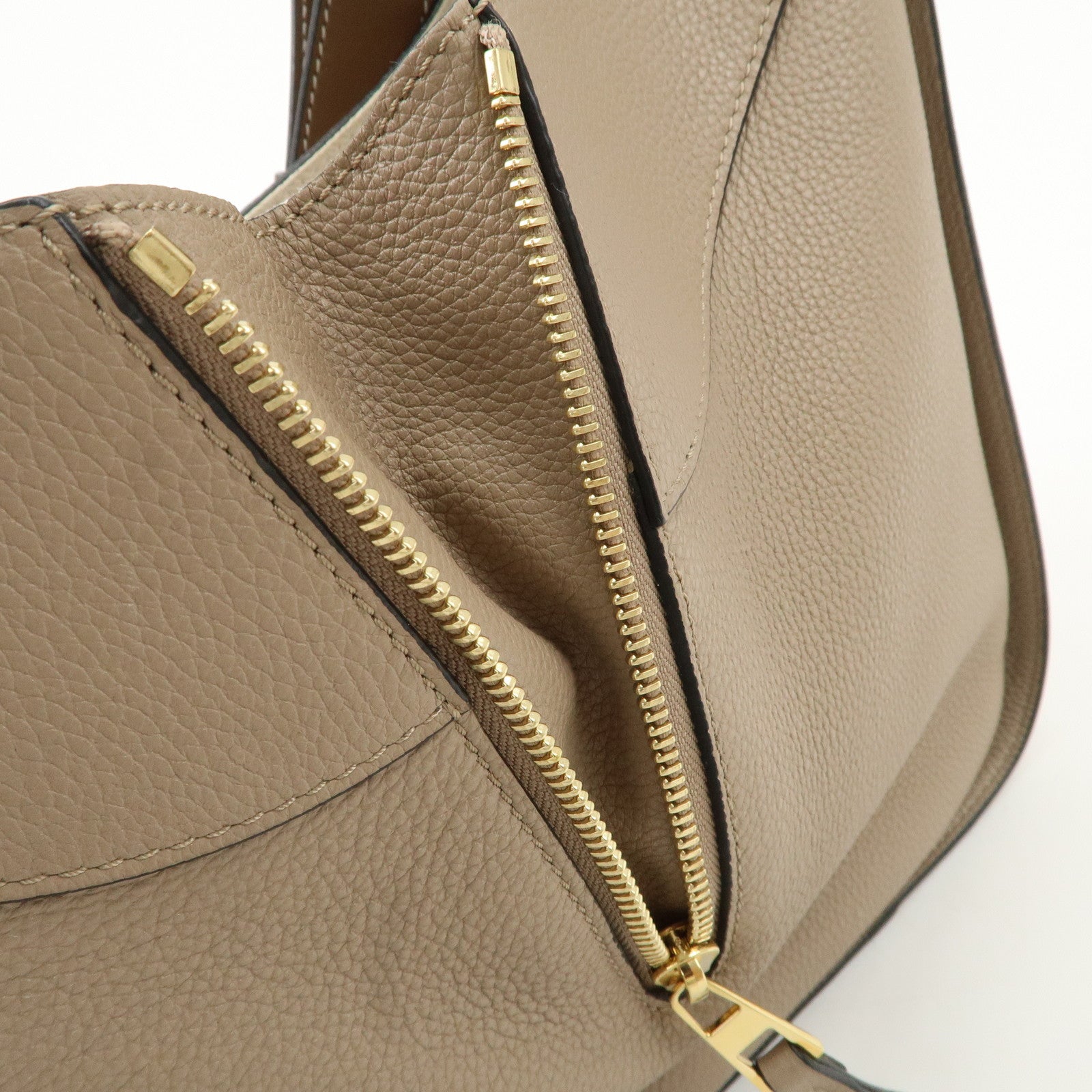 LOEWE Leather Hammock Small Shoudler Bag Beige 314.12BZ95 Used