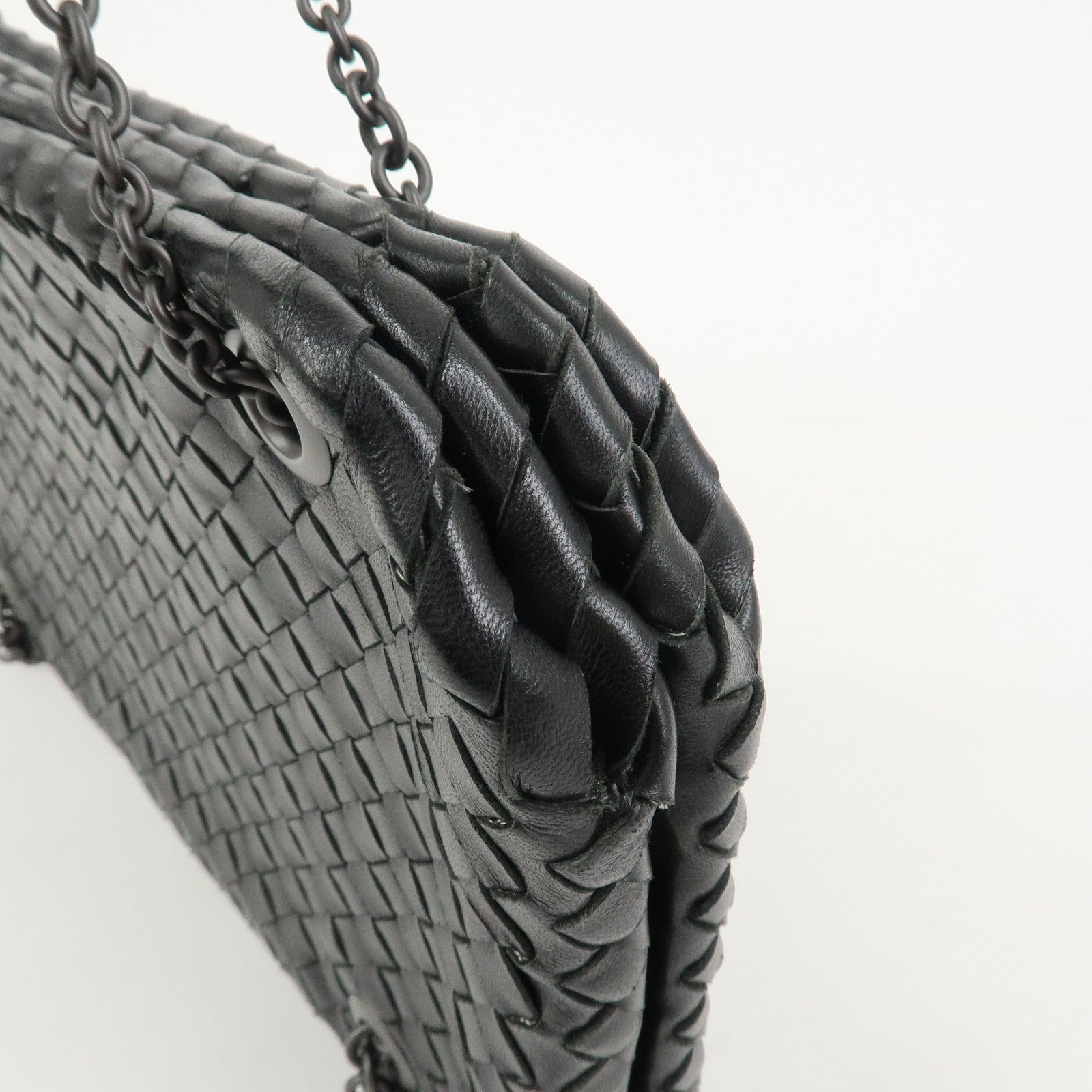 BOTTEGA VENETA Intrecciato Leather Chain Shoulder Bag Black 293747