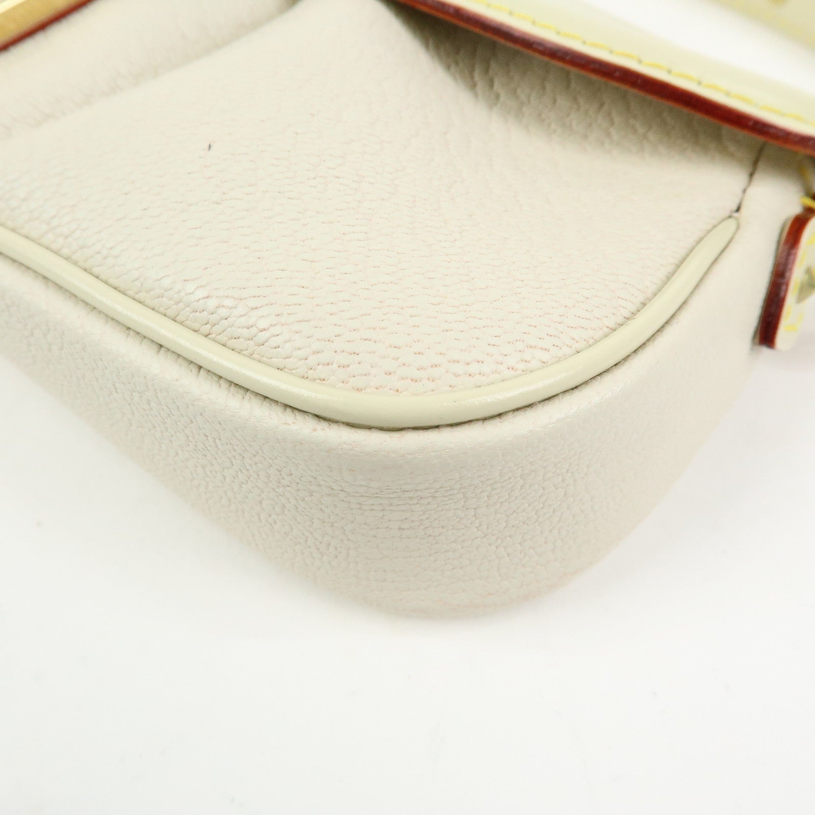 Louis Vuitton Suhali Le Precieux Leather Hand Bag Blanc M91774