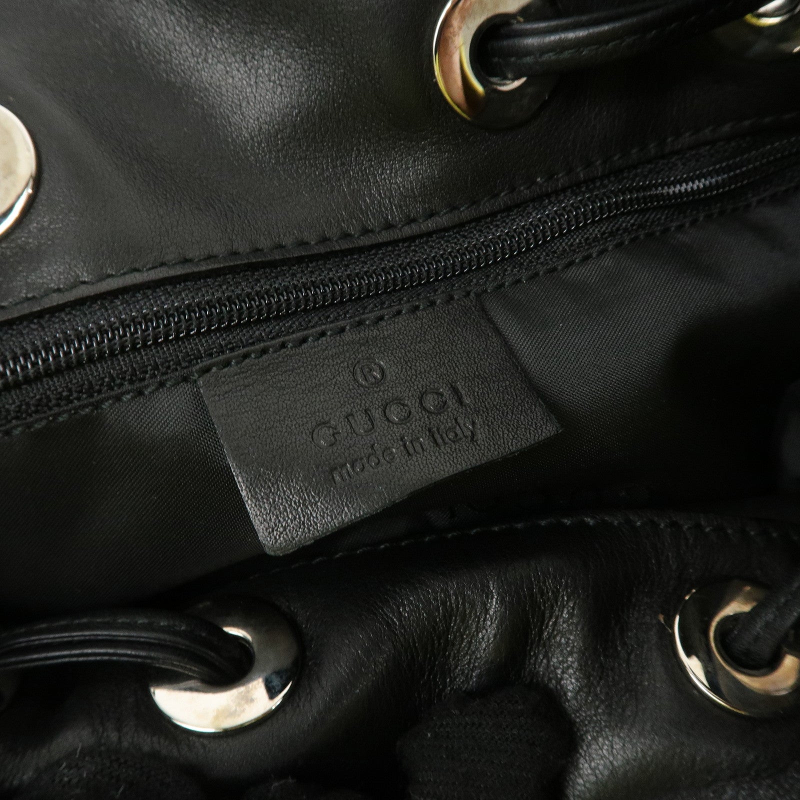 GUCCI Drawstring Leather Shoulder Bag Hand Bag Black 001.4033 Used