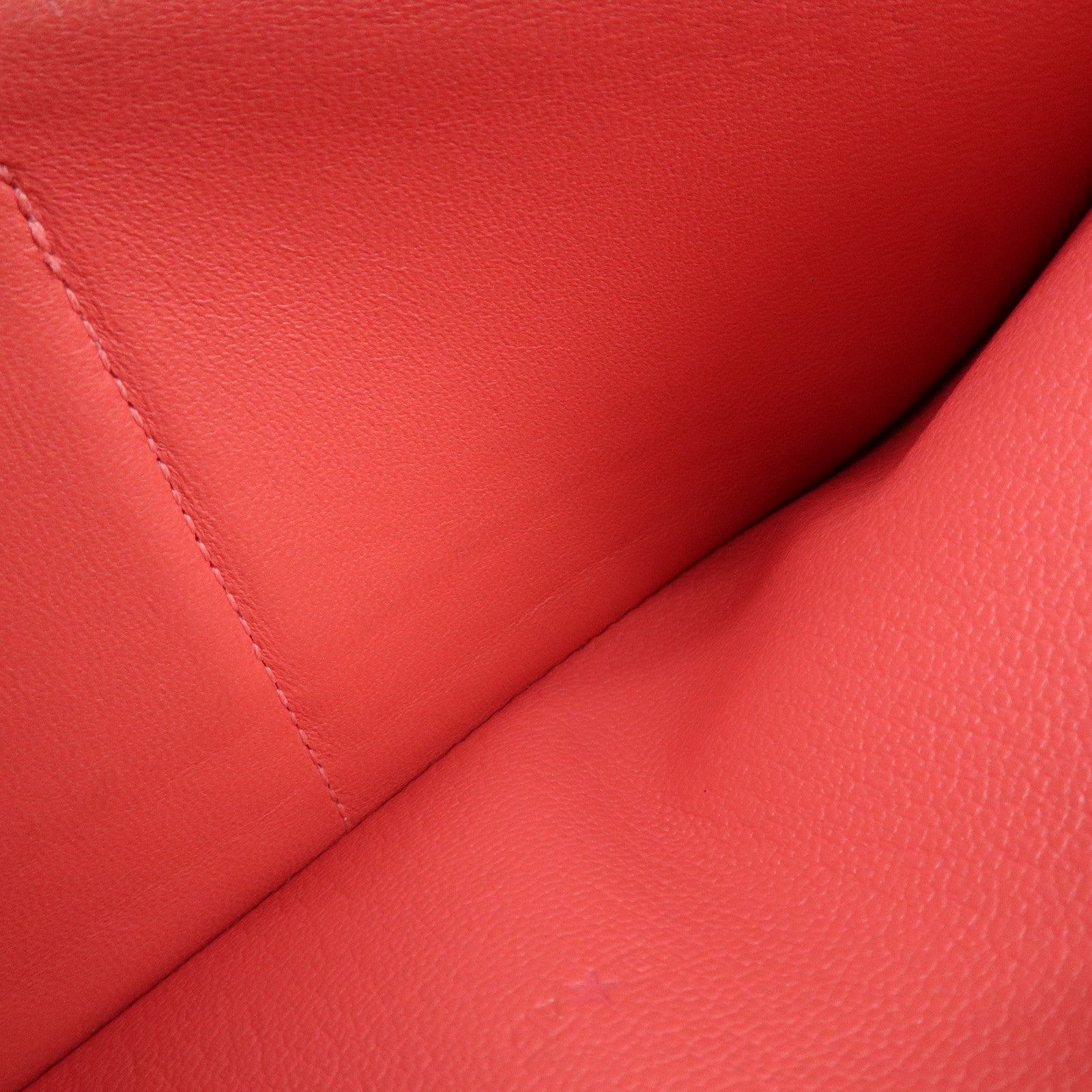 HERMES Evelyne Azap Leather 笆。P Stamped Round Zippy Long Wallet Pink