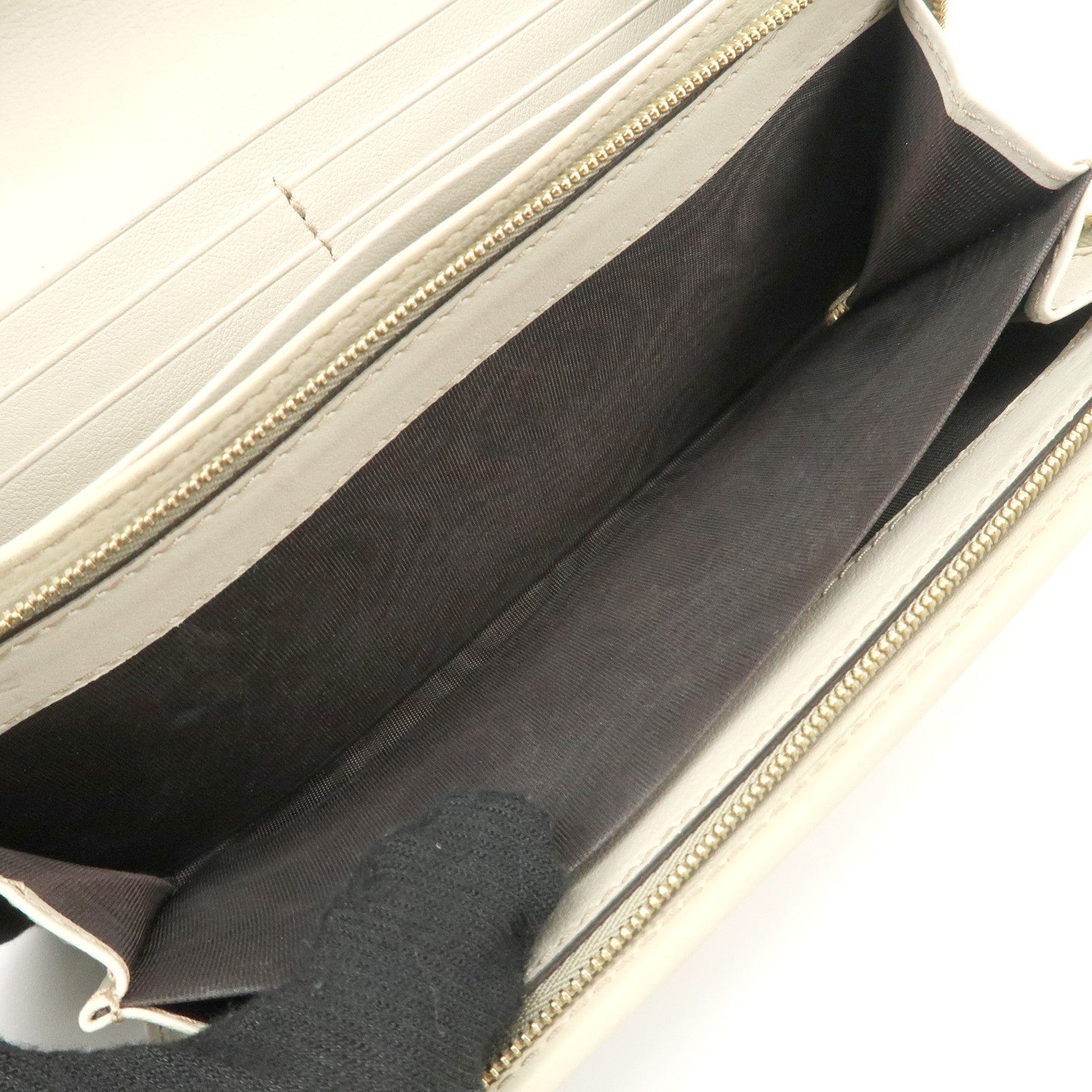 GUCCI Interlocking G Guccissima Leather Bi-fold Long Wallet 232431 Used