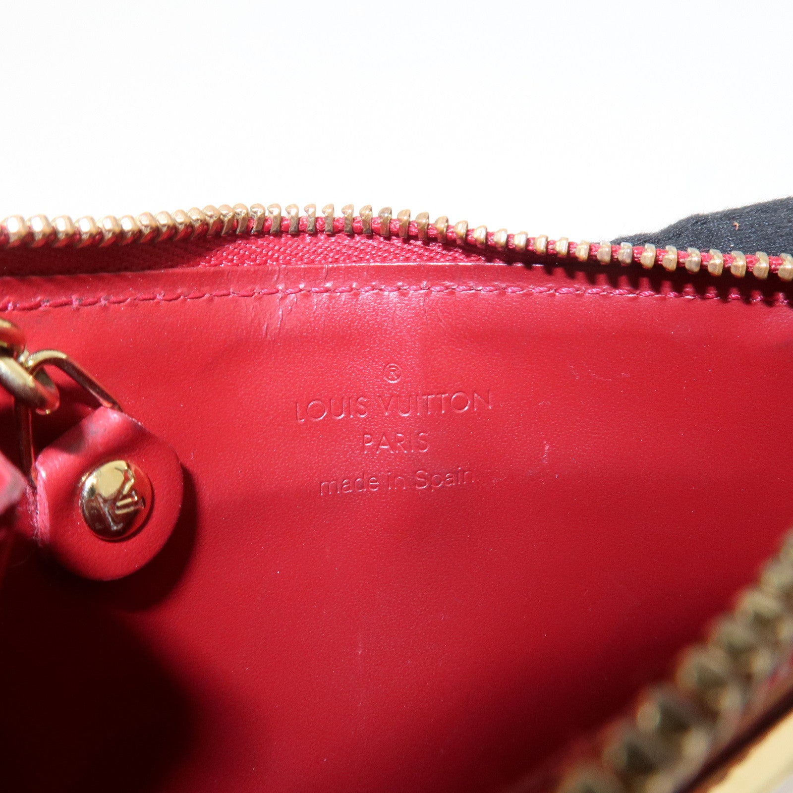 Louis Vuitton Monogram Vernis Pochette Cles NM Cerise M90214