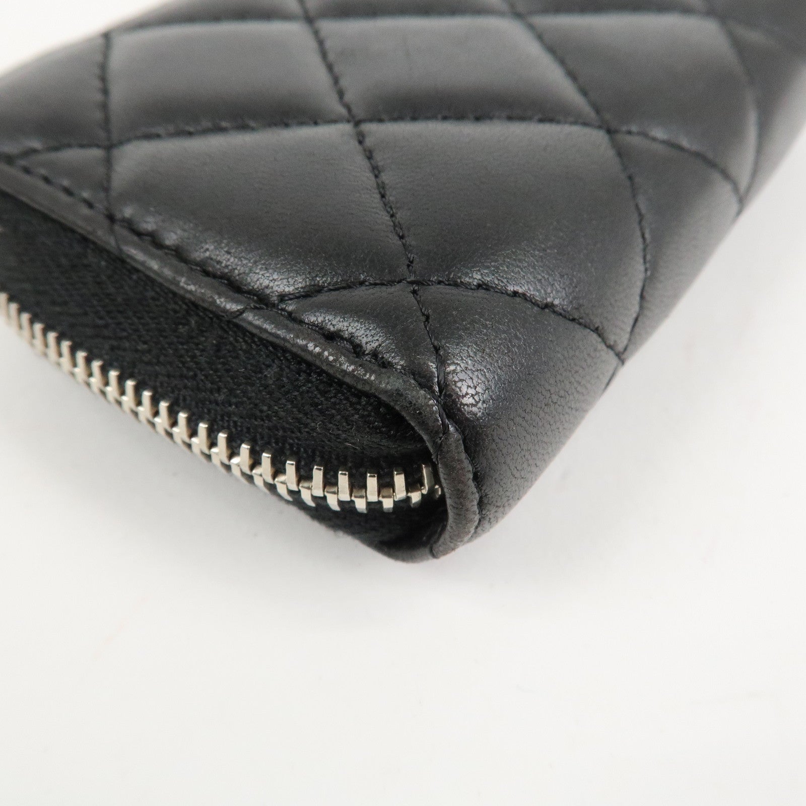 CHANEL Matelasse Lamb Skin Classic Zippy Coin Case Black AP0216 Used