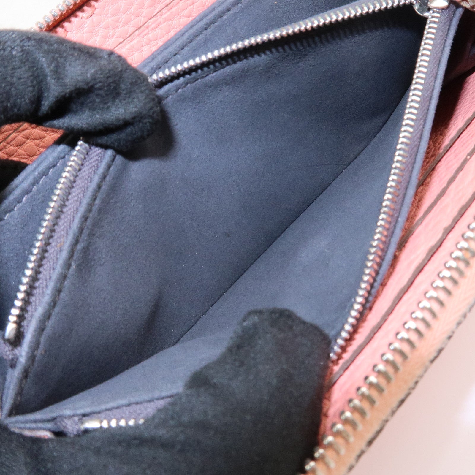 FENDI Leather Round Zippy Long Wallet Pink 8M0299