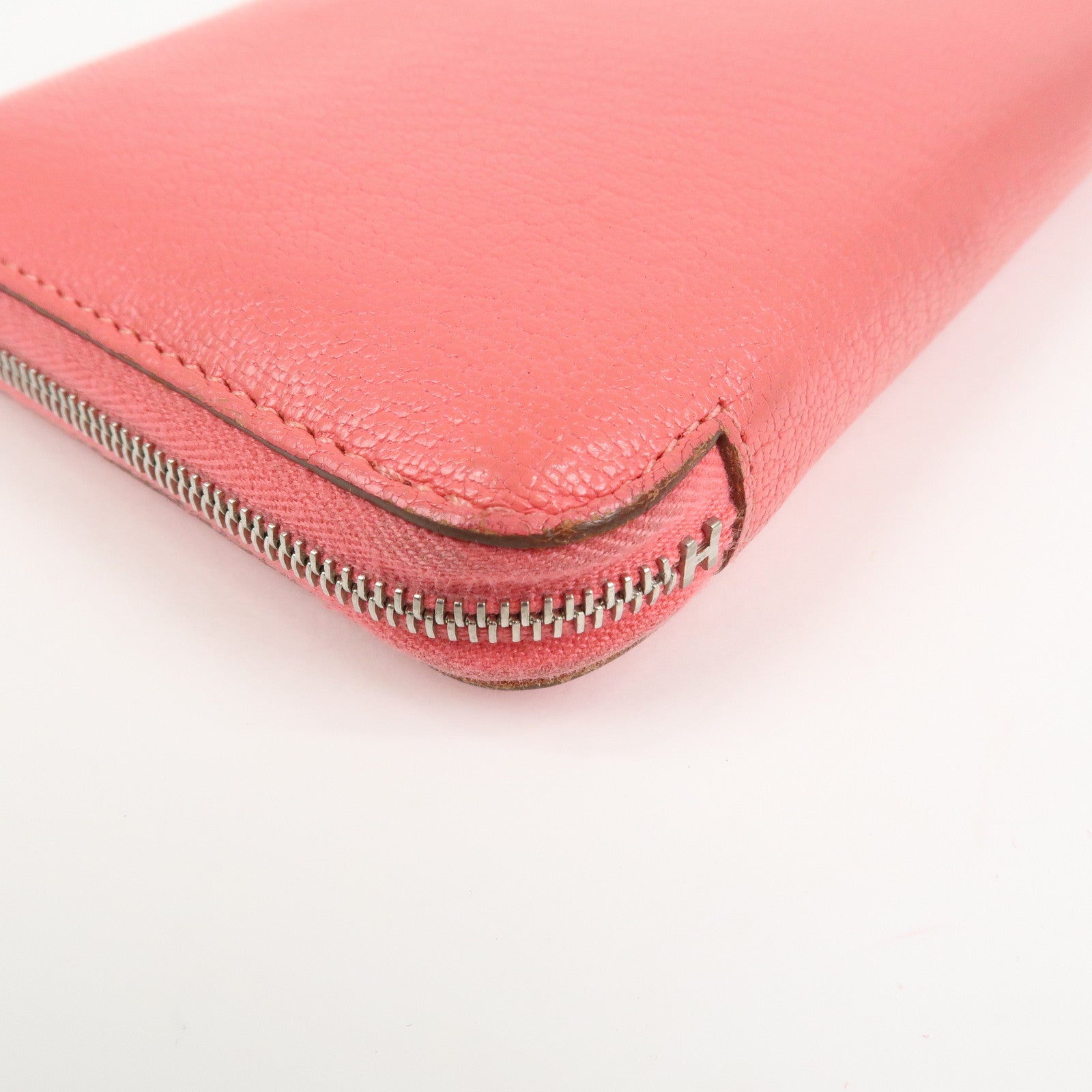 HERMES Evelyne Azap Leather 笆。P Stamped Round Zippy Long Wallet Pink