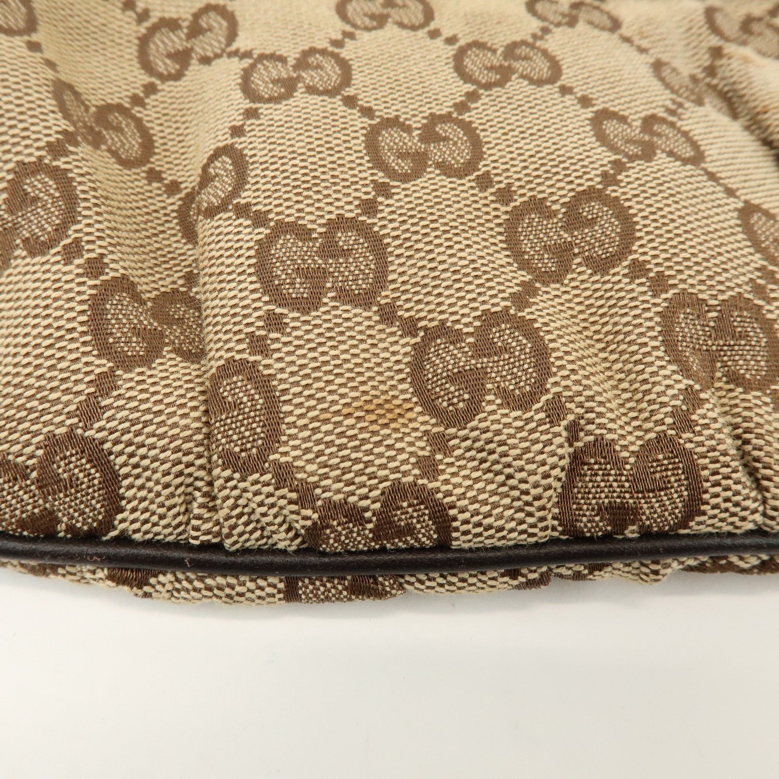 GUCCI Interlocking G GG Canvas Leather Pouch Wristlet Bag 212203