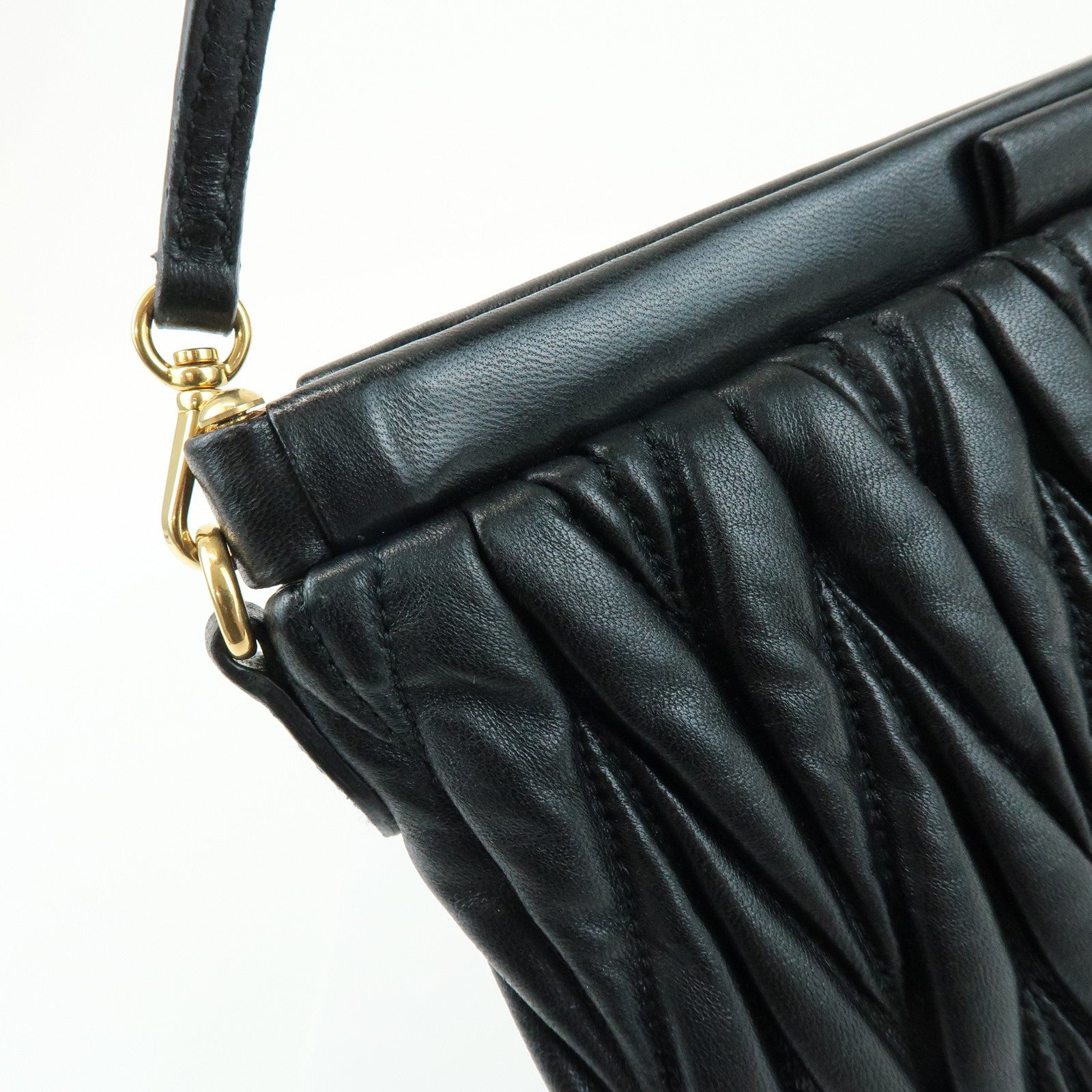 MIU MIU Matelasse Nappa Leather Shoulder Bag Black RM1892