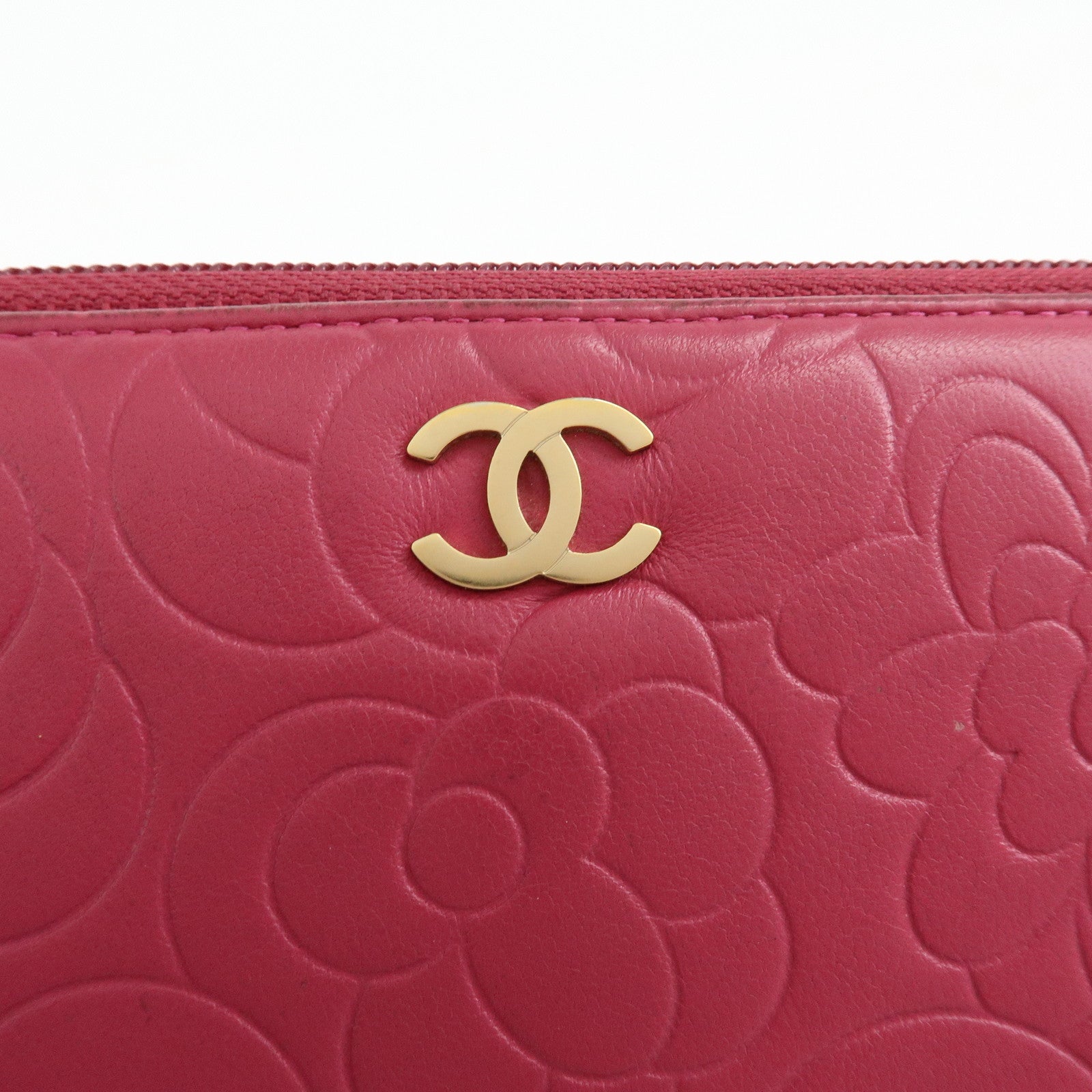 CHANEL Camellia Lamb Skin Round Zippy Wallet Pink A82281