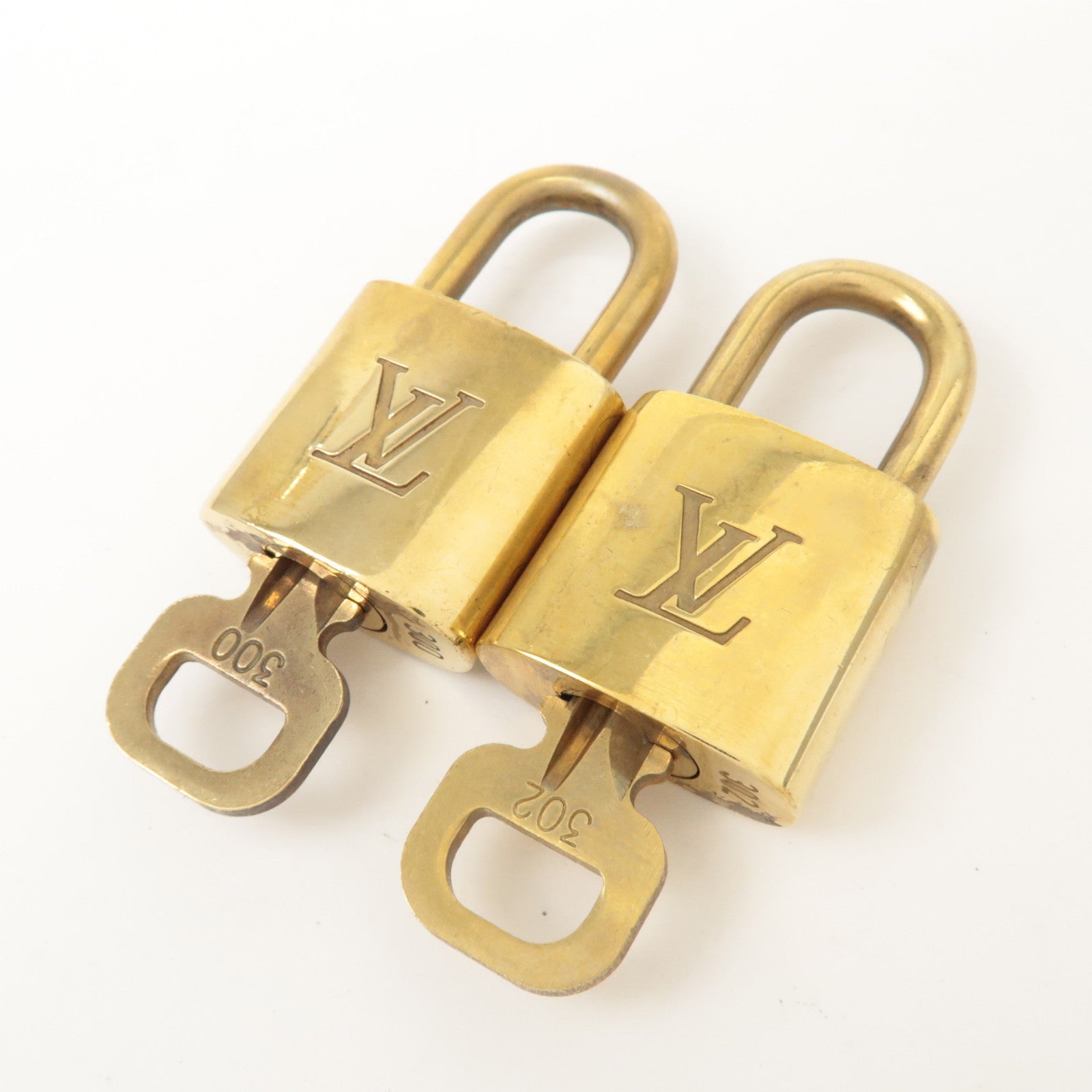 Louis Vuitton Set of 10 Lock & Key Cadena Key Lock Metal Gold Used