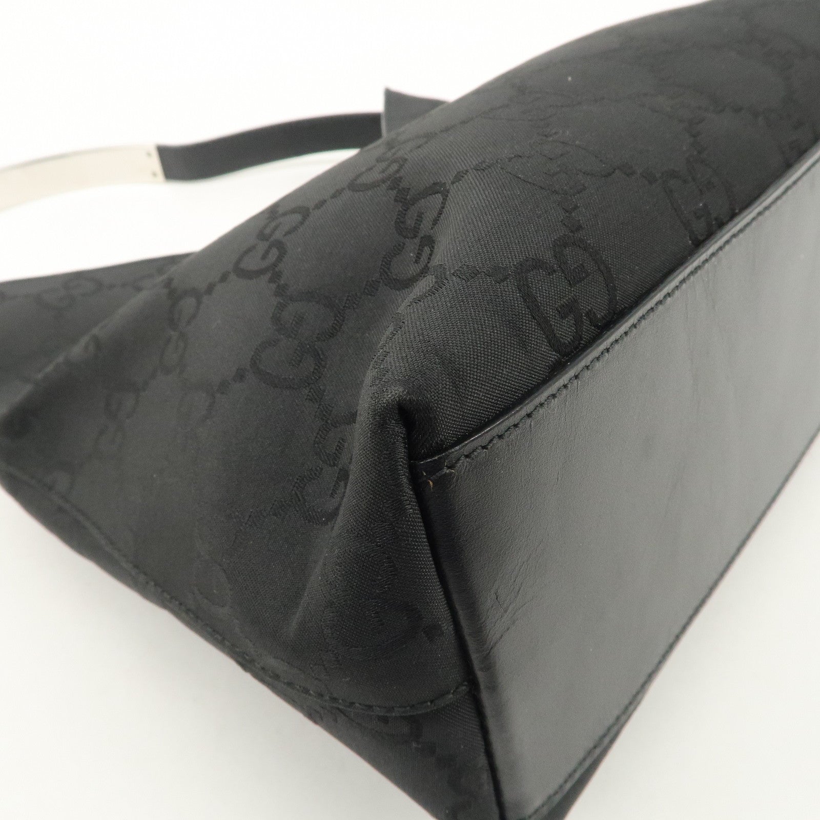 GUCCI GG Nylon Leather Shoulder Bag Hand Bag Silver HDW Black 31769 Used