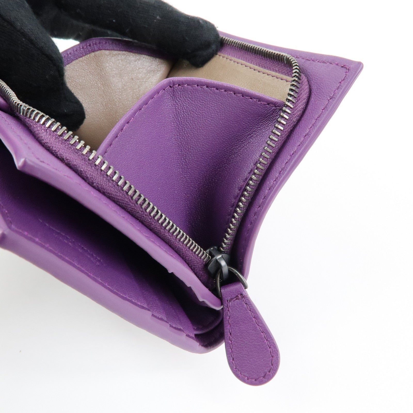 BOTTEGA VENETA Intrecciato Leather Bi-fold Comact Wallet Purple