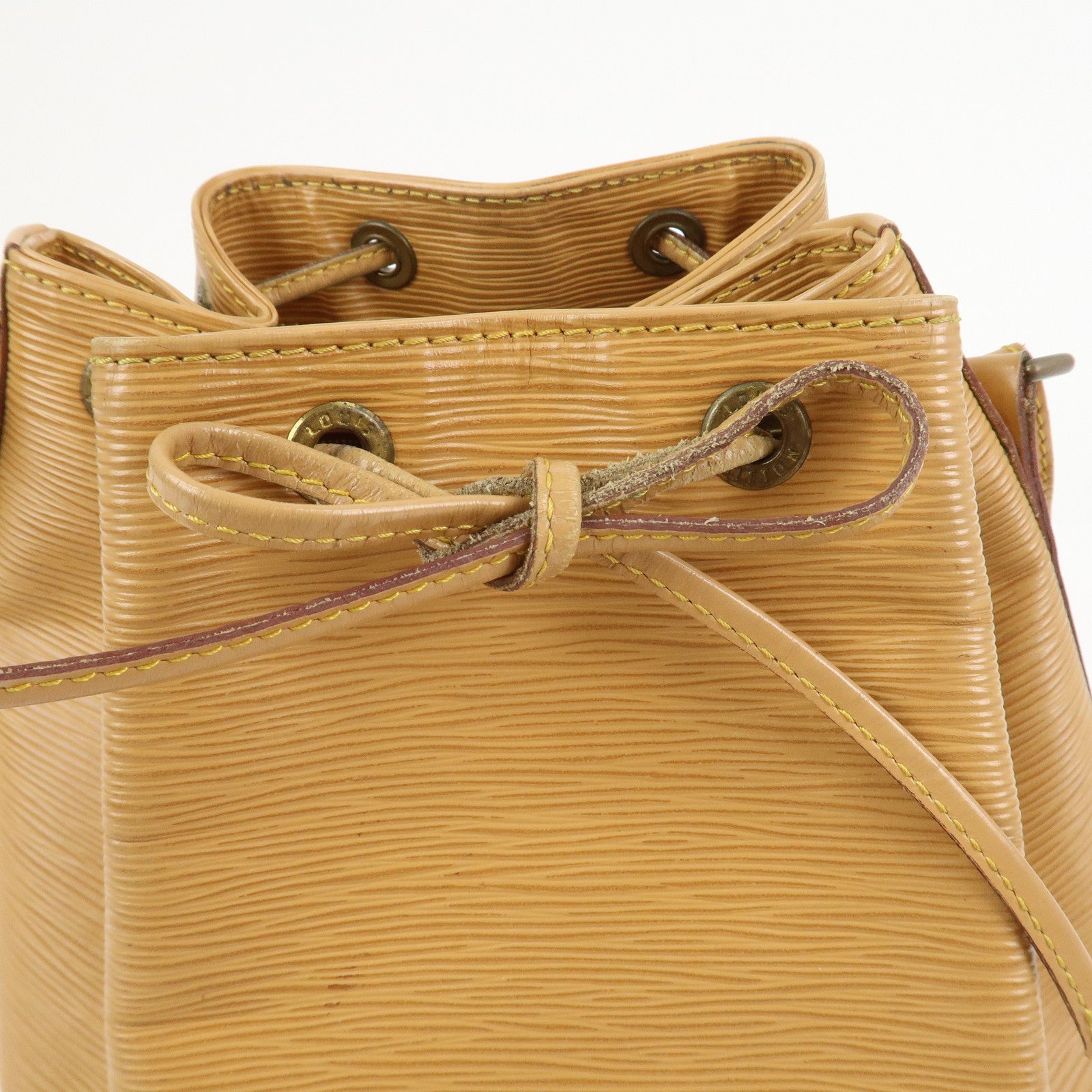 Louis Vuitton Epi Petit Noe Shoulder Bag Winnipeg Beige M44106