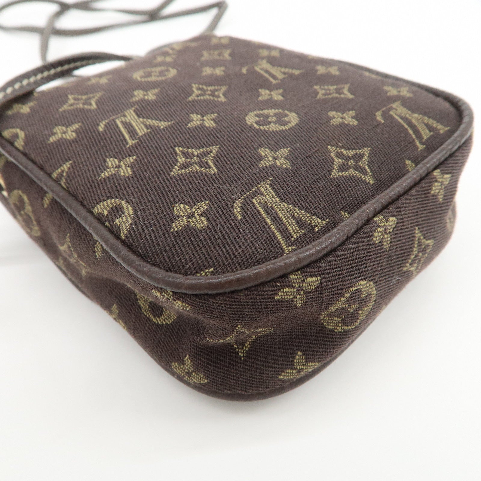Louis Vuitton Monogram Mini Lin Pochette Cancun Ebene M95313