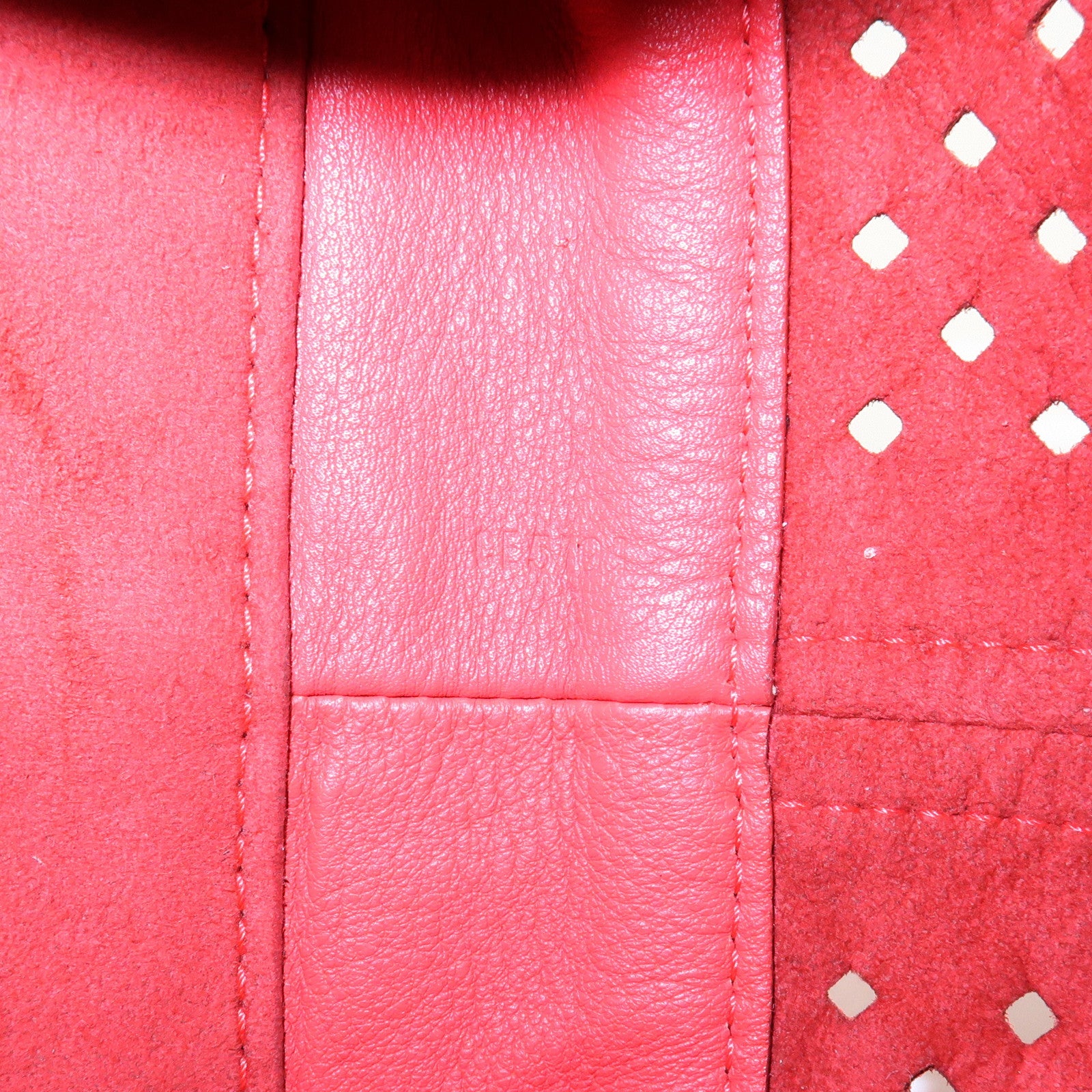 Louis Vuitton Perfo Noe Shoulder Bag 2012 Collection Corail M94074