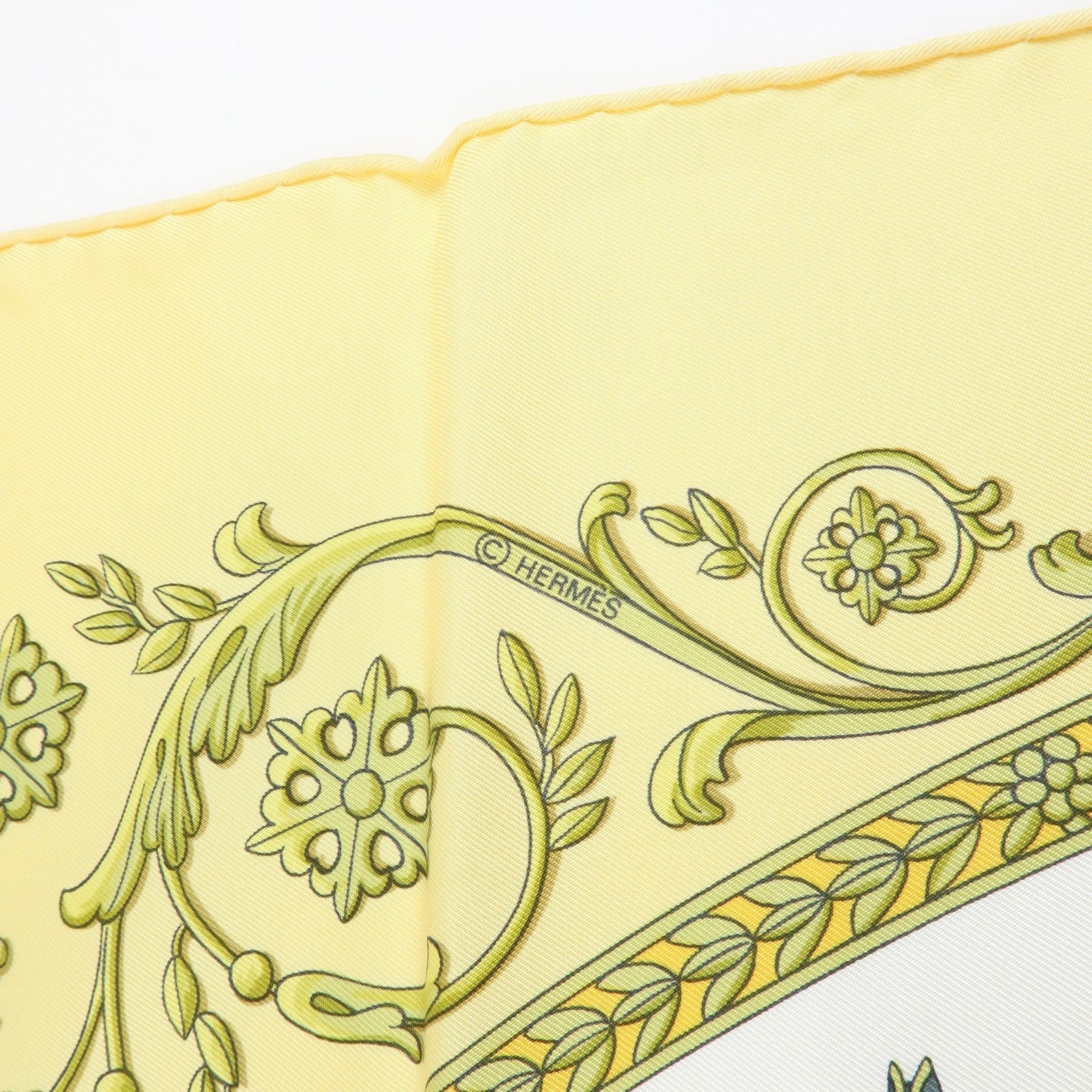 HERMES Carre 90 Silk 100% Scarf LA PROMENADE DE LONGCHAMPS
