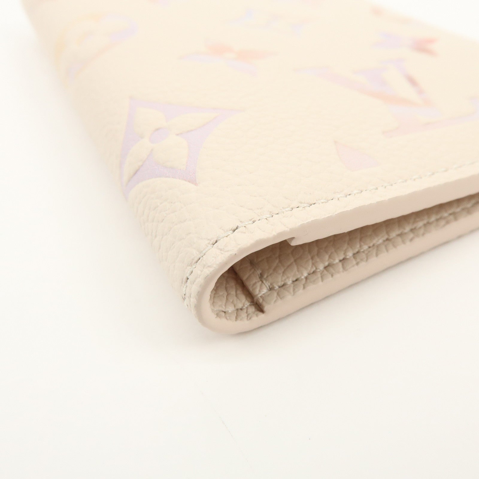 Louis Vuitton Monogram Empreinte Couverture de Passeport NM M25917