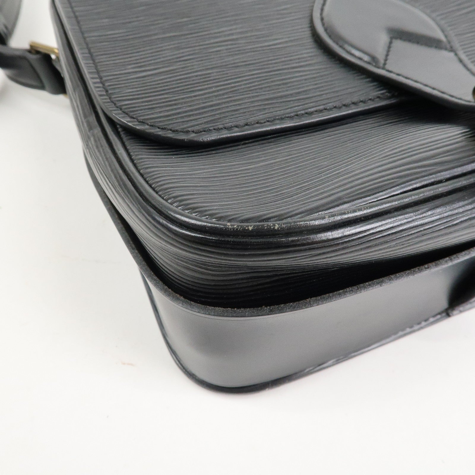 Louis Vuitton Epi Cartouchiere Shoulder Bag Noir Black M52242