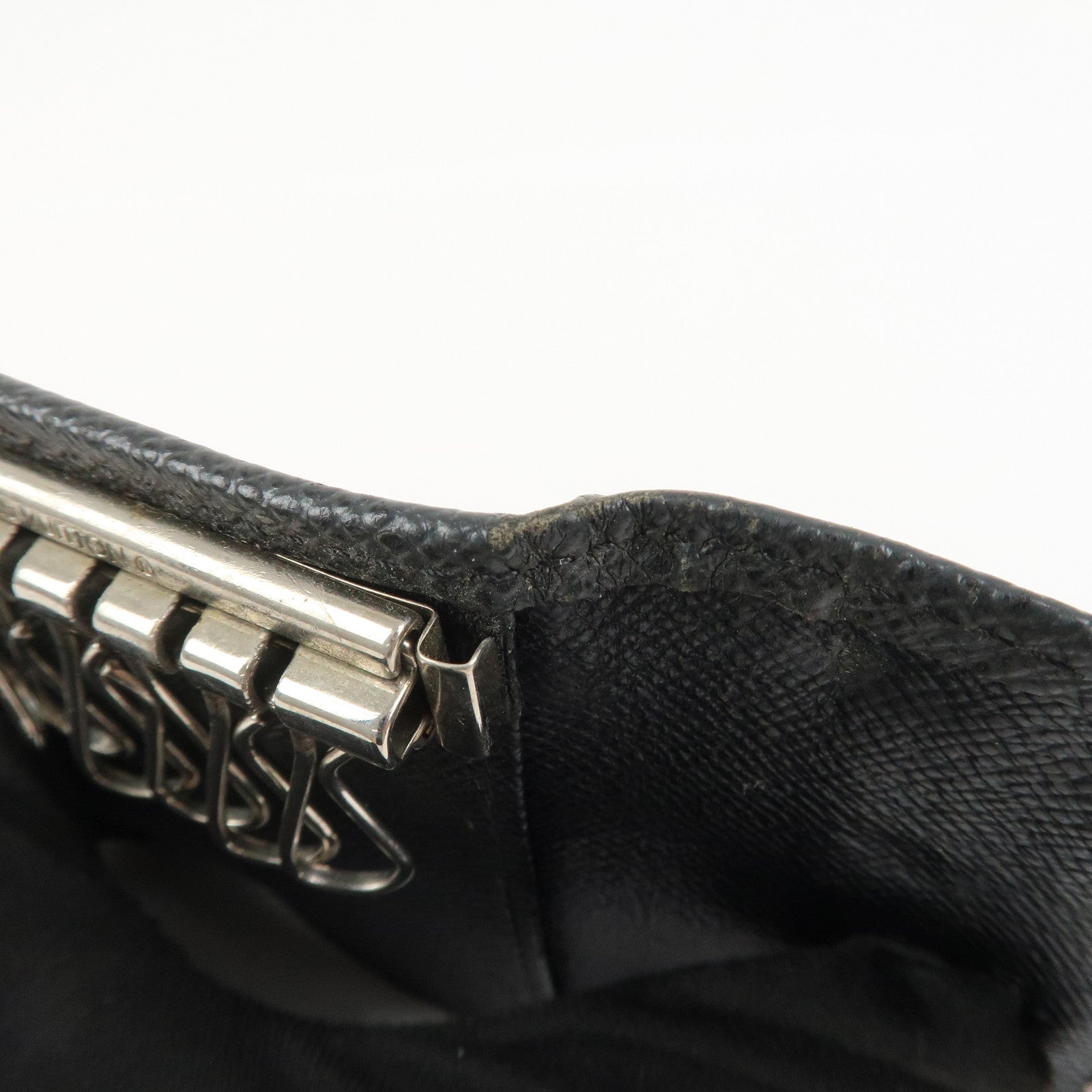 Louis Vuitton Taiga Multicles 6 Key Case Ardoise Black M30532