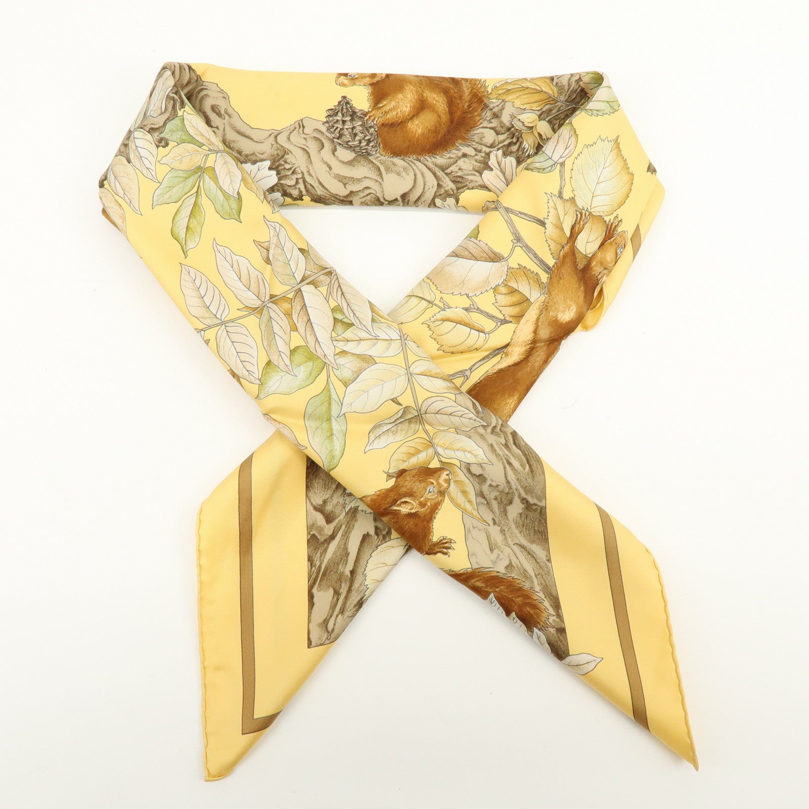HERMES Carre 90 Silk 100% Scarf Casse Noisette Squirrel Yellow