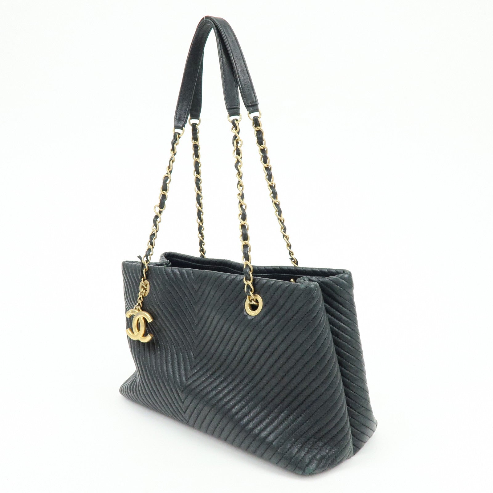 CHANEL Chevron Calf Leather Shoulder Bag Tote Bag Black