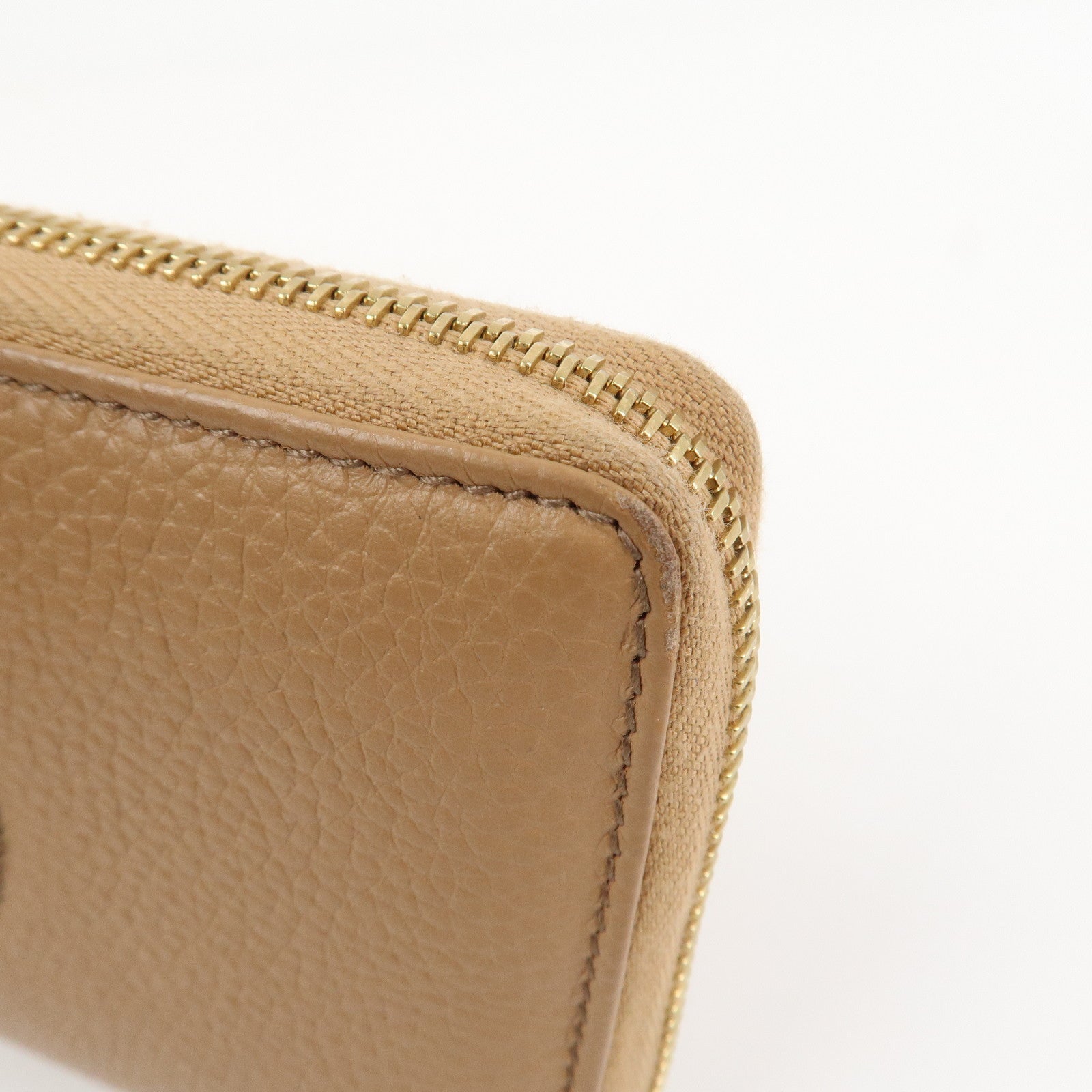 GUCCI SOHO Leather Round Zippy Long Wallet Beige 598187