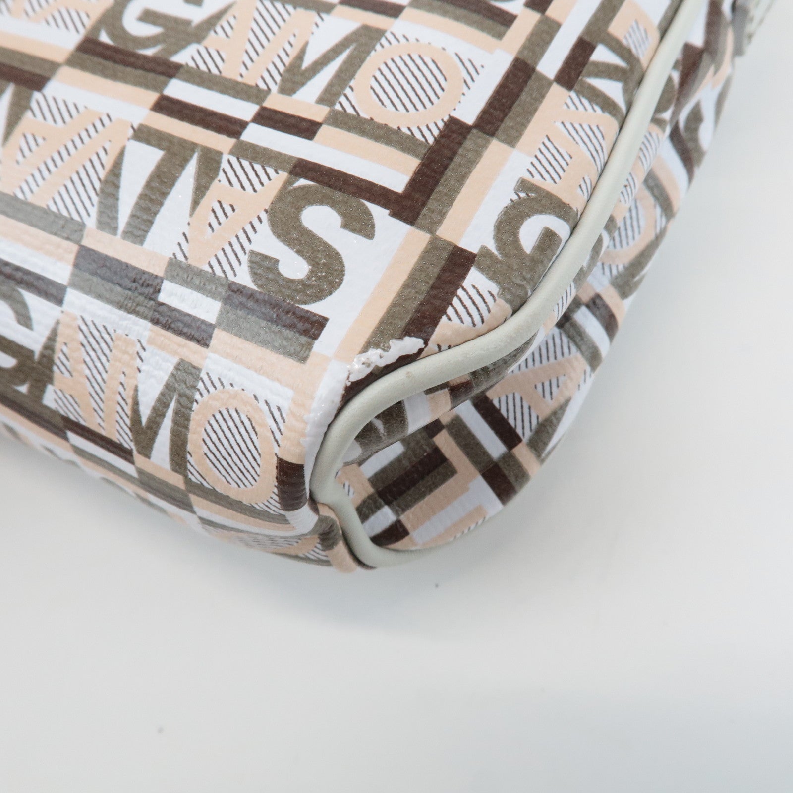 Ferragamo Leather PVC Accessoires Pouch Shoulder Bag Multicolor Used