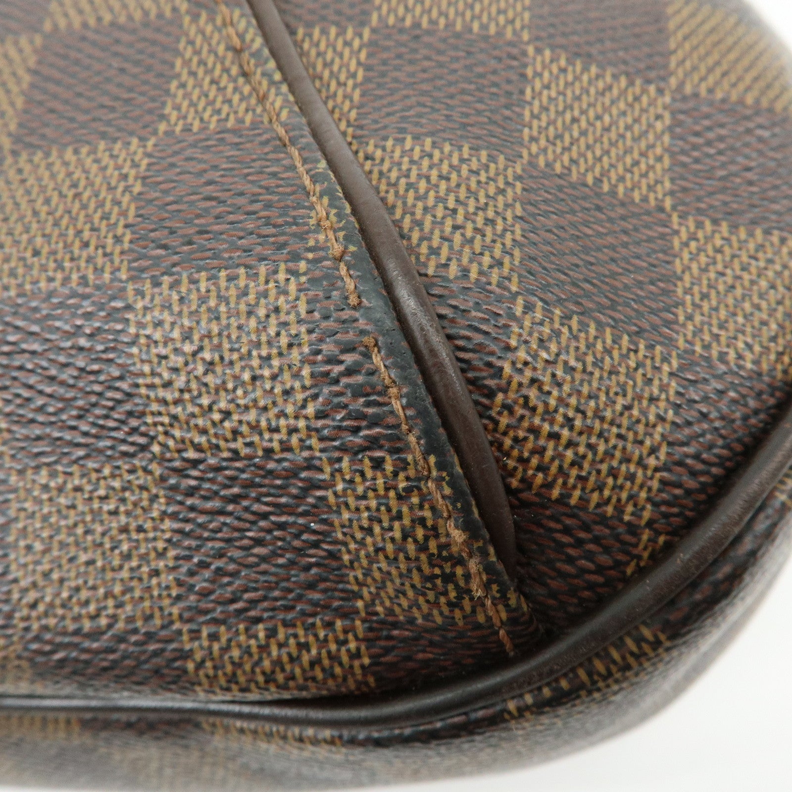 Louis Vuitton Damier Thames GM Shoulder Bag Brown N48181