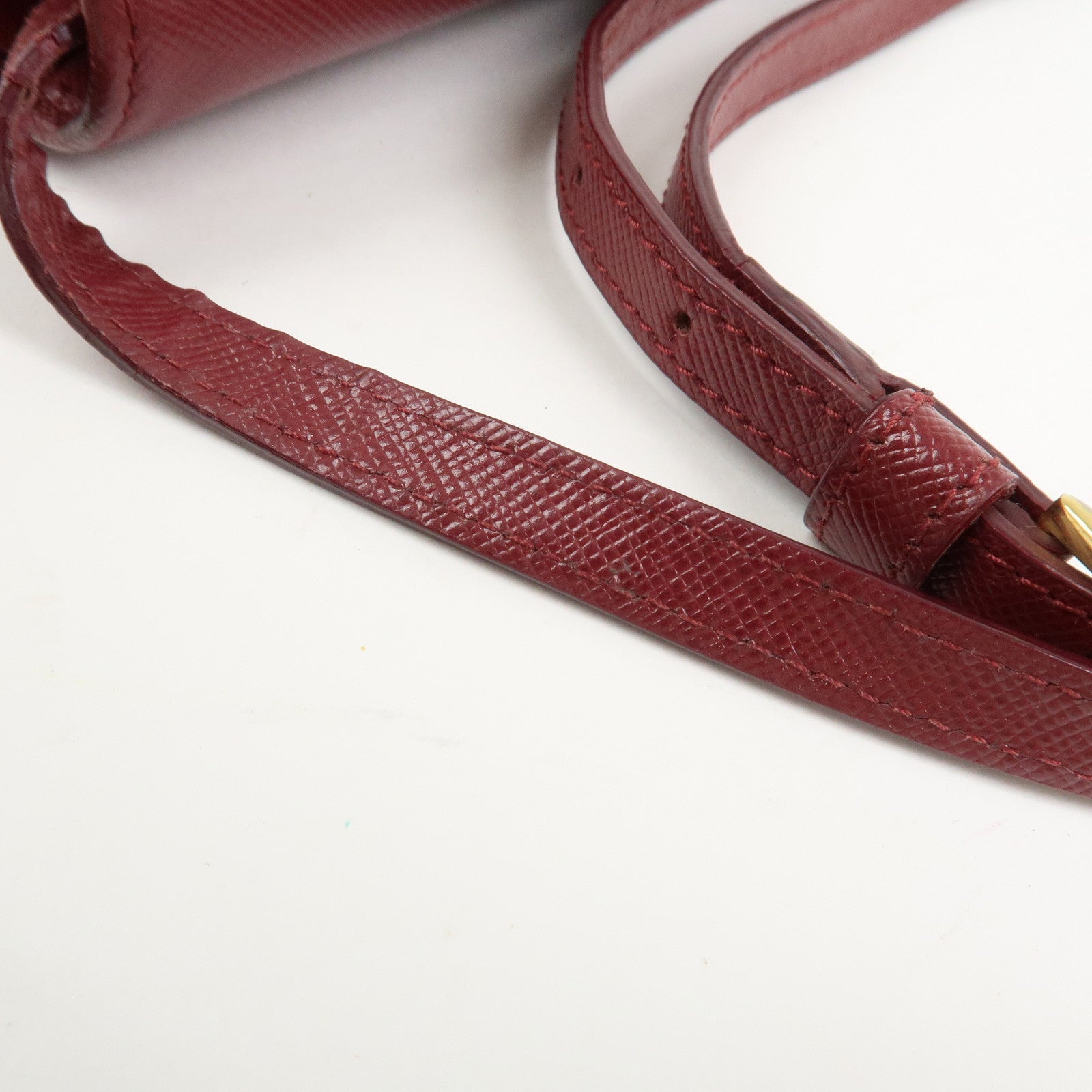 PRADA Saffiano Leather Shoulder Wallet Red Gold BT1019