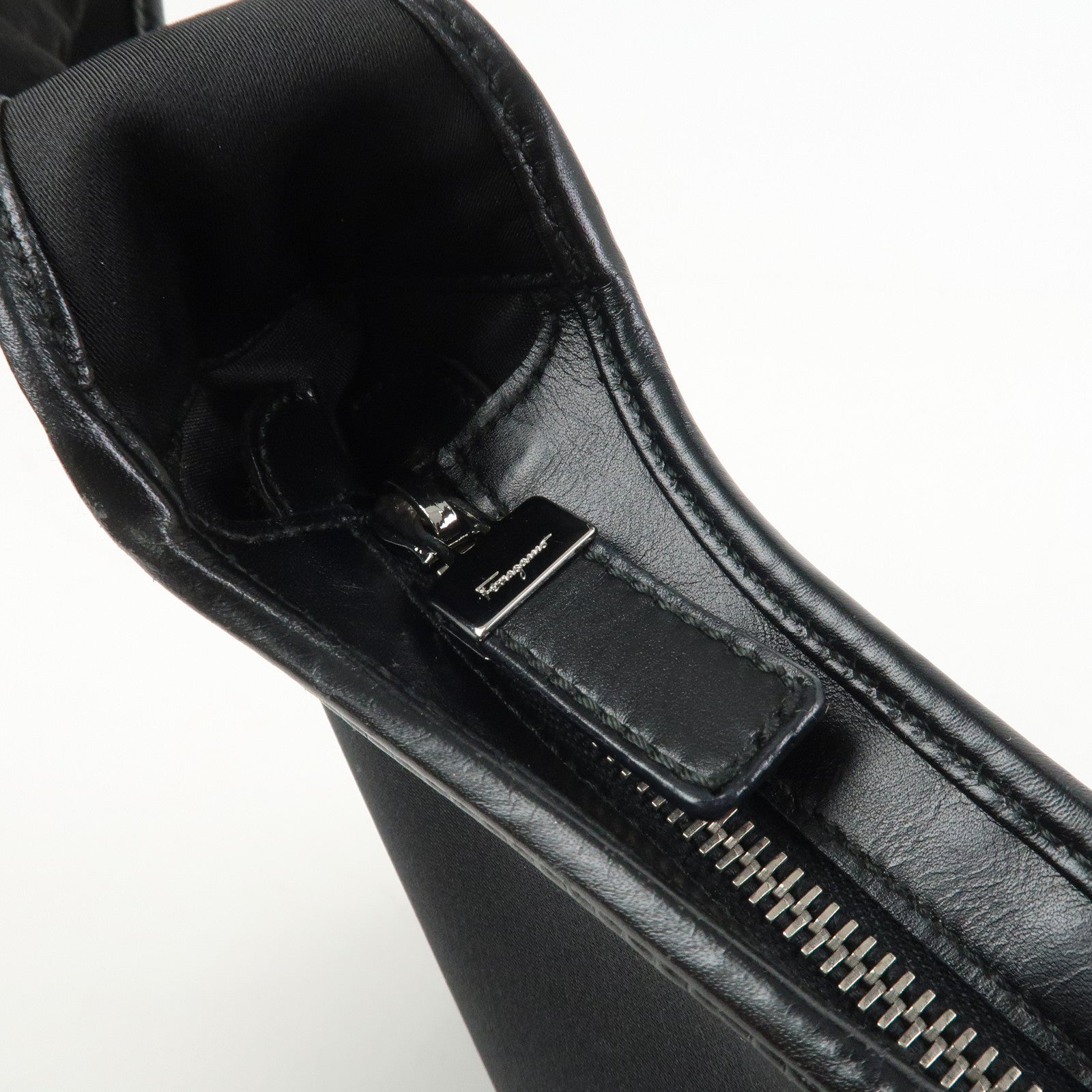Ferragamo Logo Nylon Canvas Leather Shoulder Bag Hand Bag Black