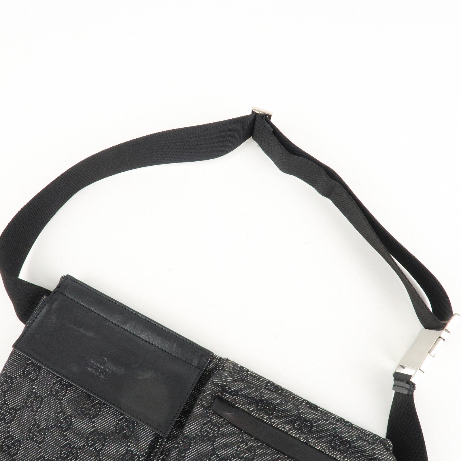 GUCCI GG Canvas Leather Waist Bag Crossbody Bag Black 28566 Used