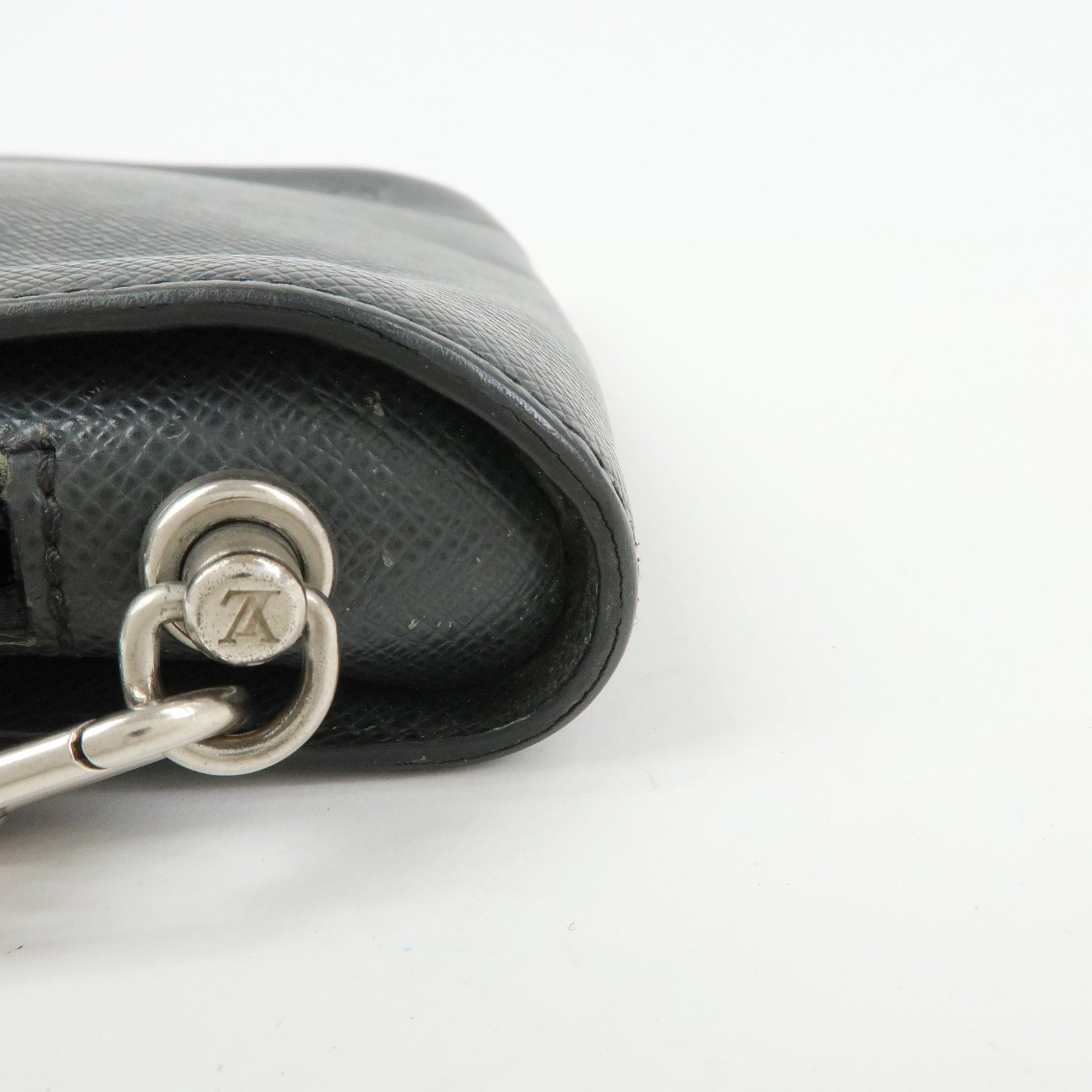 Louis Vuitton Taiga Baikal Leather Clutch Bag Pouch Ardoise M30182