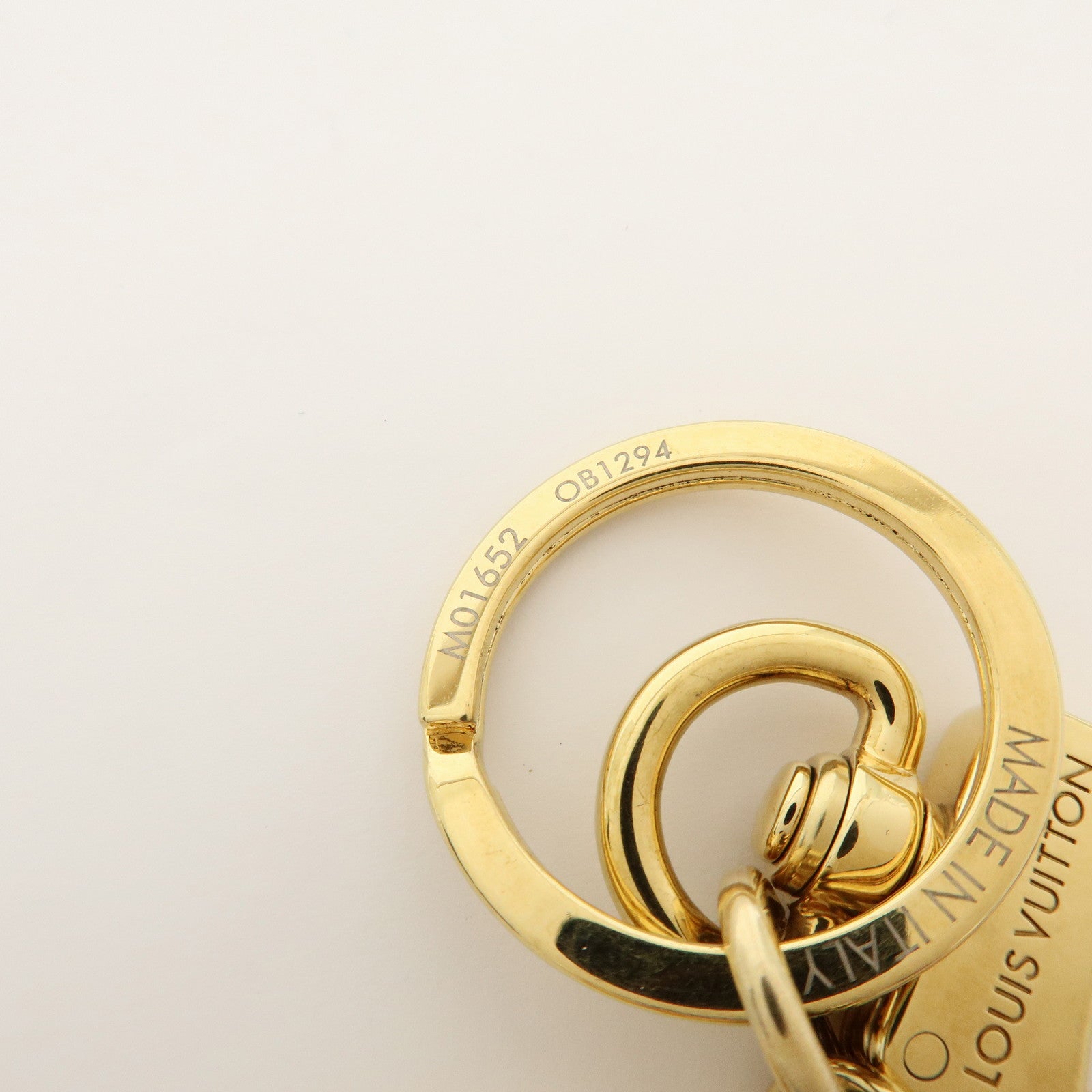 Louis Vuitton Fleur de Monogram Metal Bag Charm Key Charm M01652