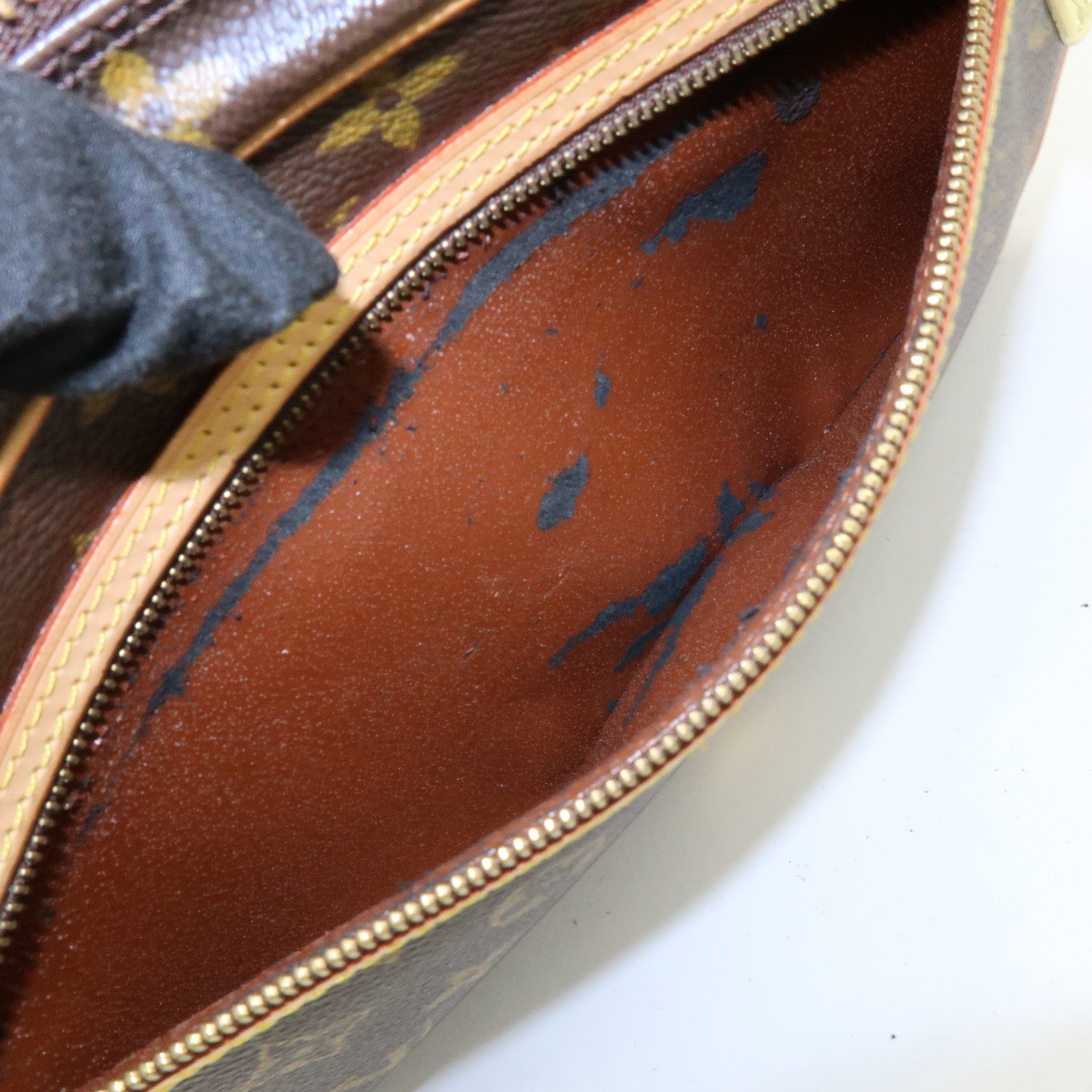 Louis Vuitton Monogram Saint Germain 28 Shoulder Bag Brown M51207