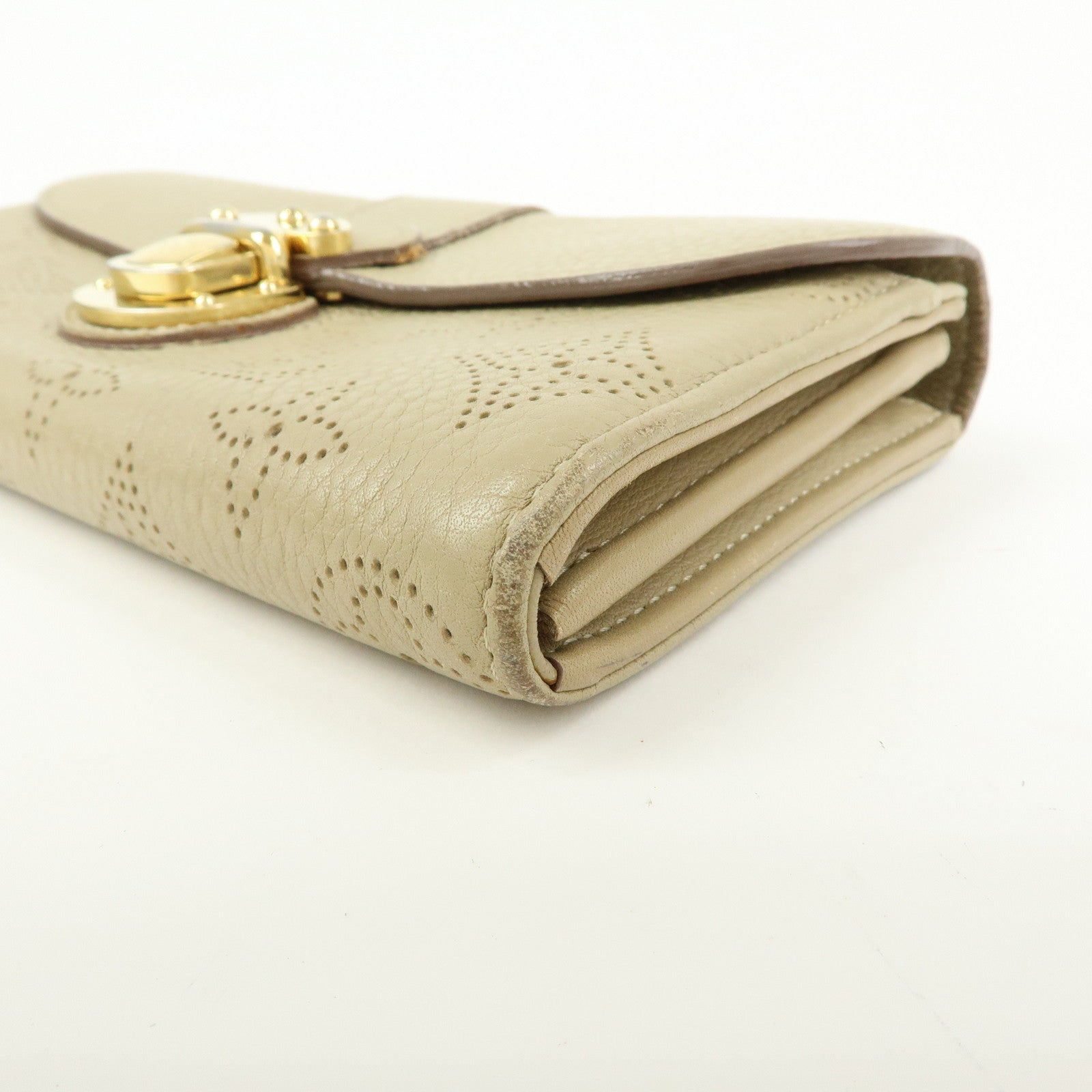 Louis Vuitton Monogram Mahina Portefeuille Iris Wallet Opal M58134