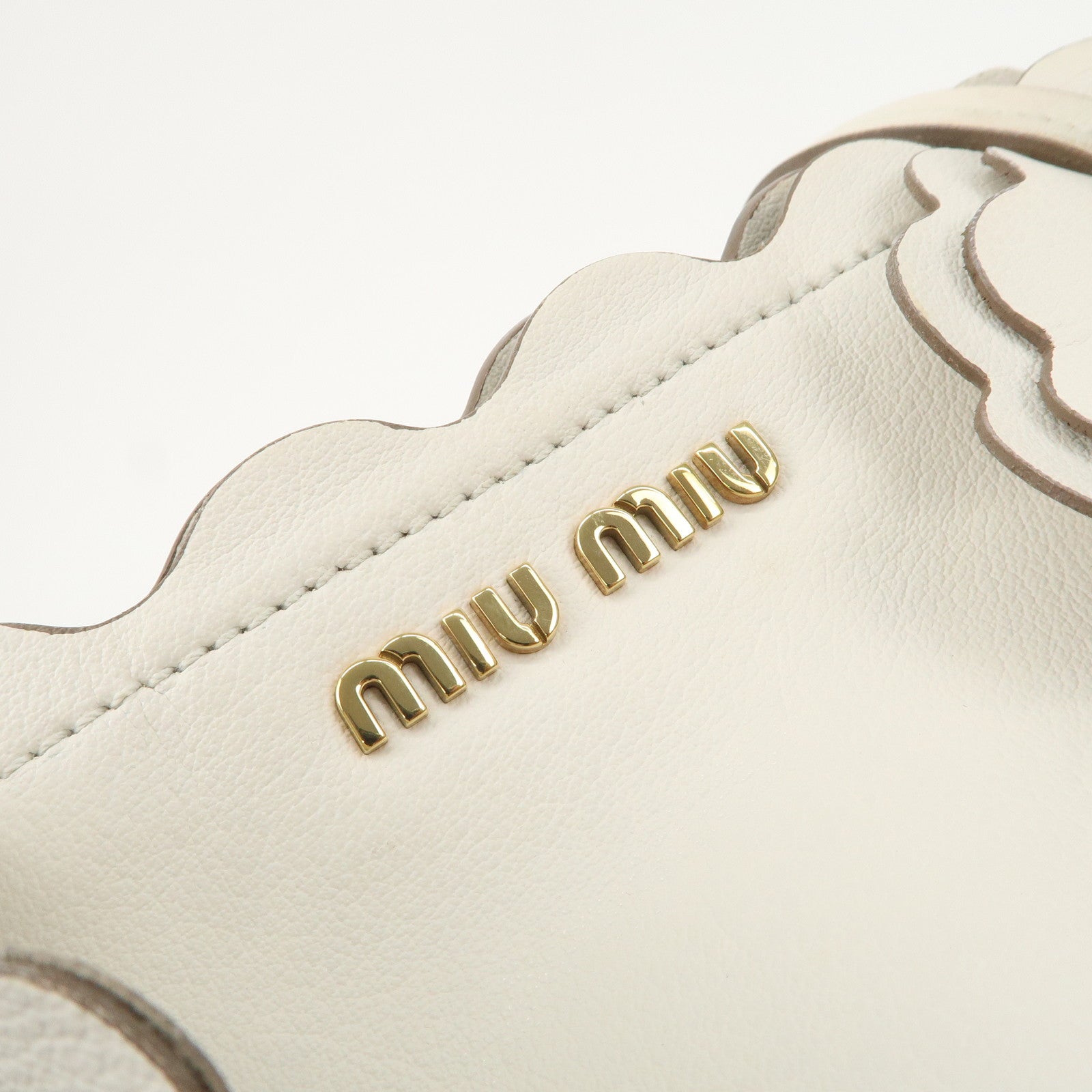 MIU MIU Leather Flower Tote Bag Hand Bag White 5BG054 Used
