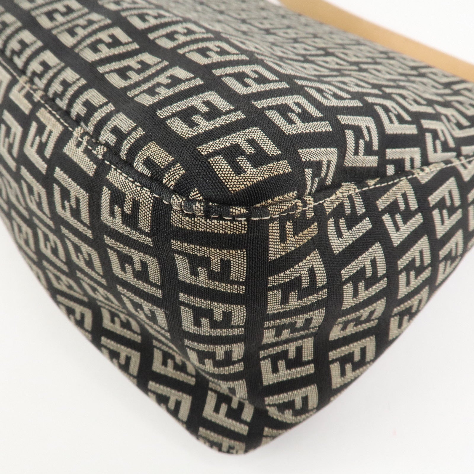 FENDI Mamma Baguette Canvas Leather Shoulder Bag 8BR001
