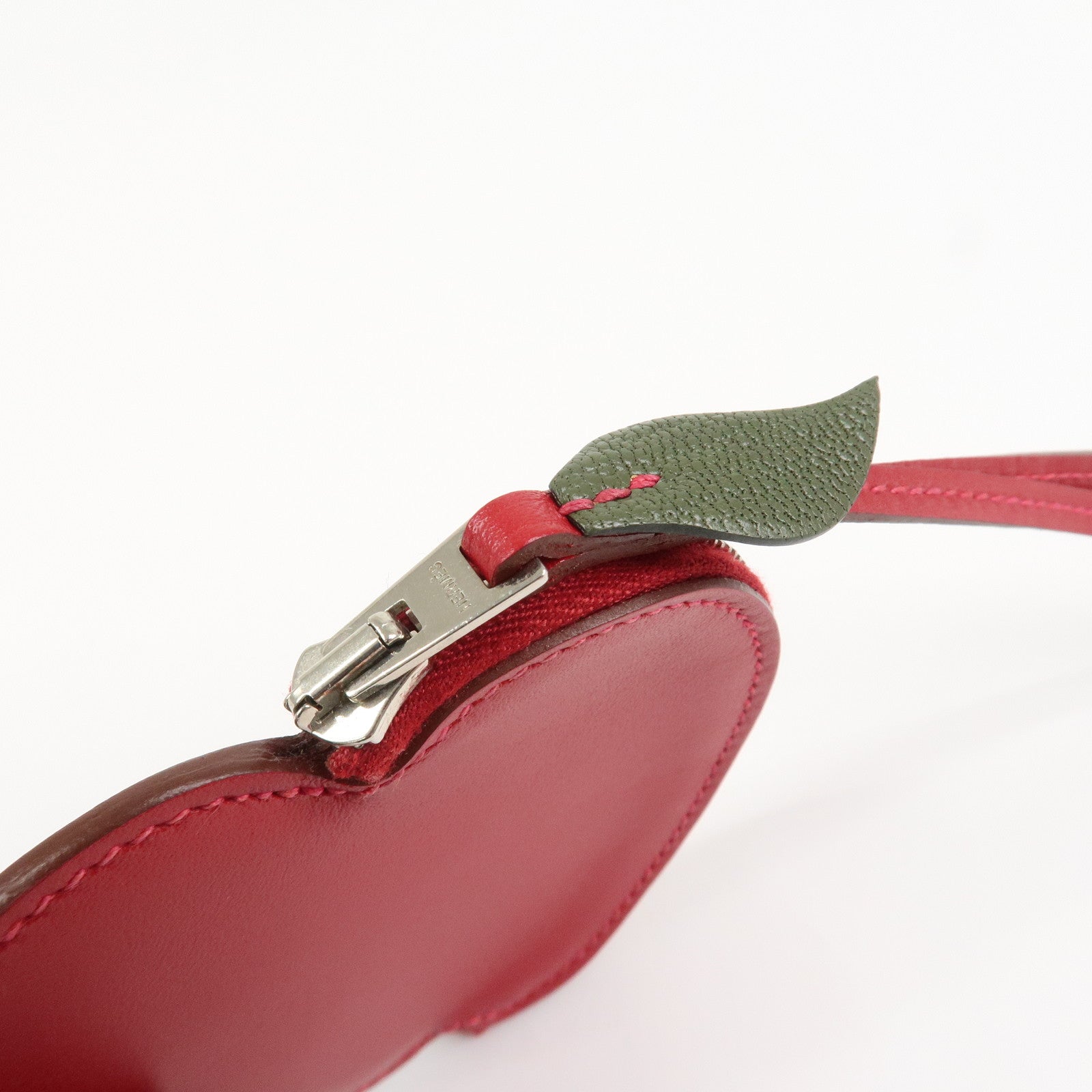 HERMES Tutti Frutti Porte Monnaie Pomme T Stmaped Apple Coin Case