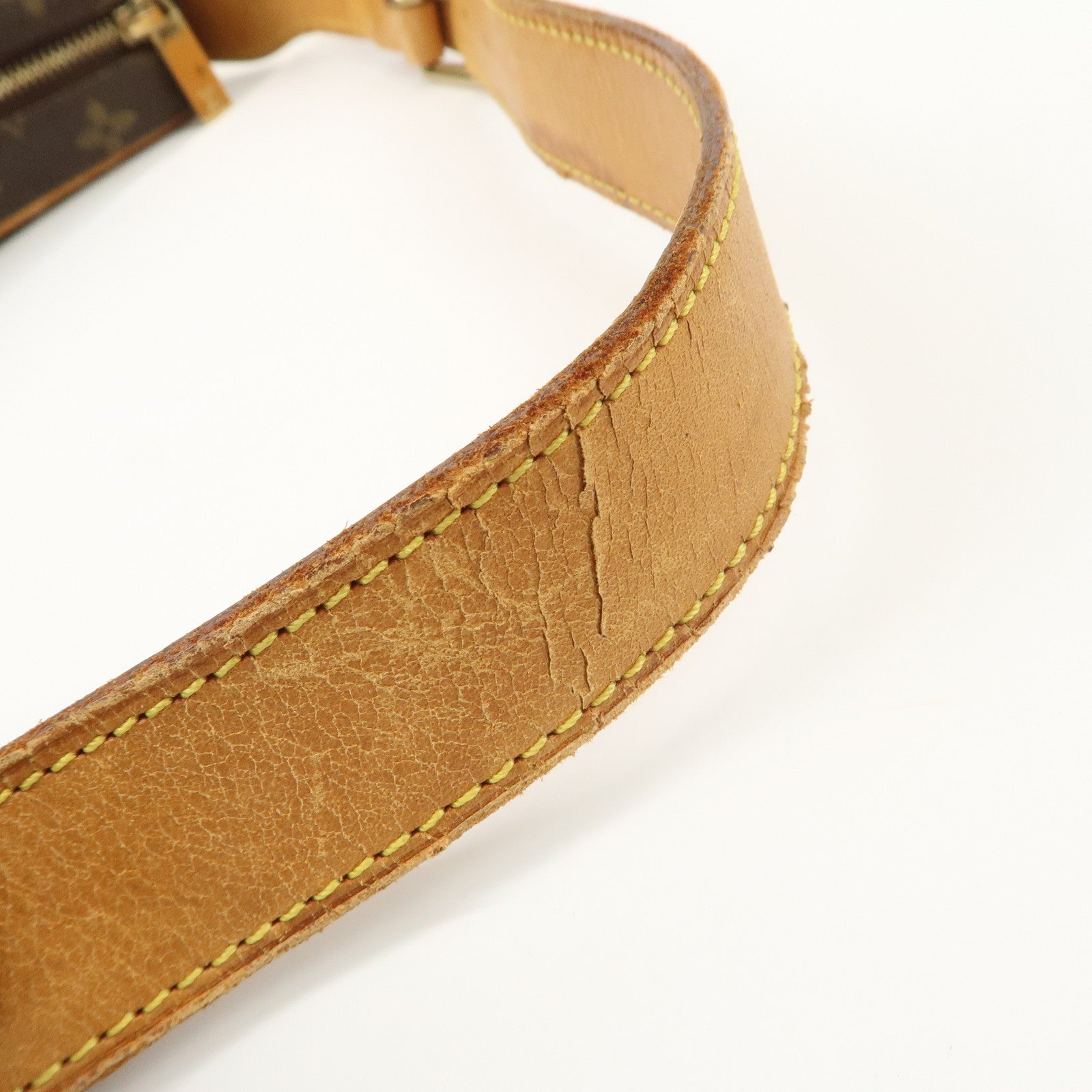 Louis Vuitton Monogram Croissant MM Shoulder Bag M51512