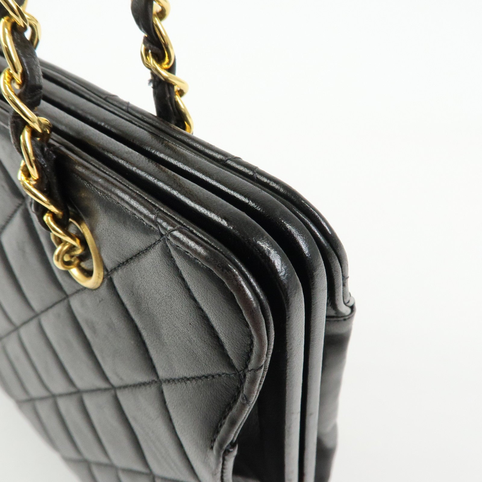 CHANEL Matelasse Lamb Skin Chain Kiss Lock Shoulder Bag Black Gold