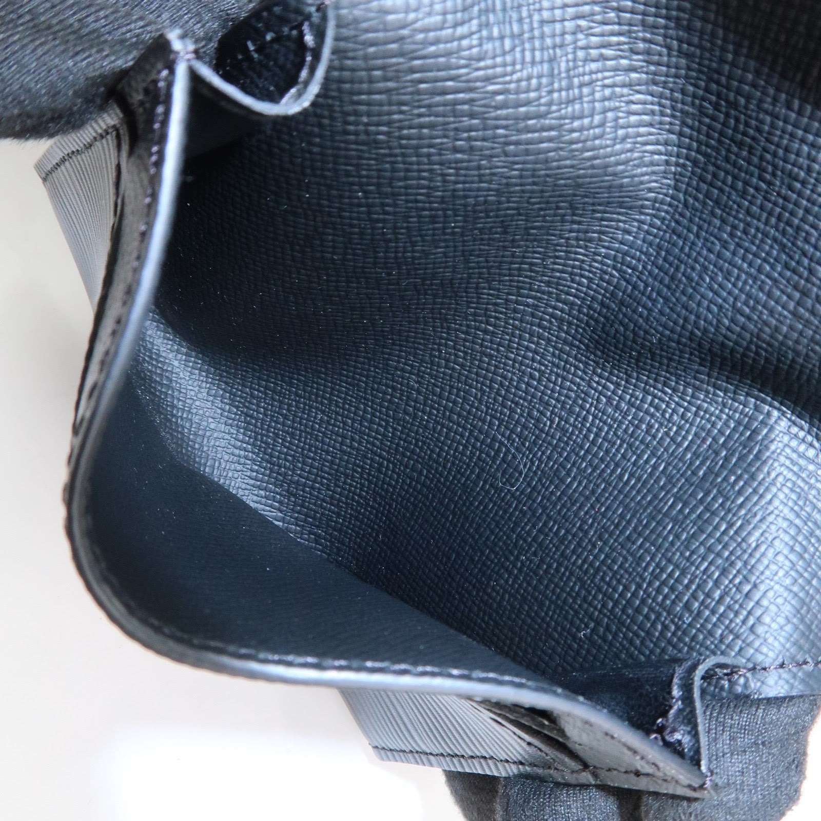 Louis Vuitton Epi Enveloppe Carte de Visite Card Case Noir M62292